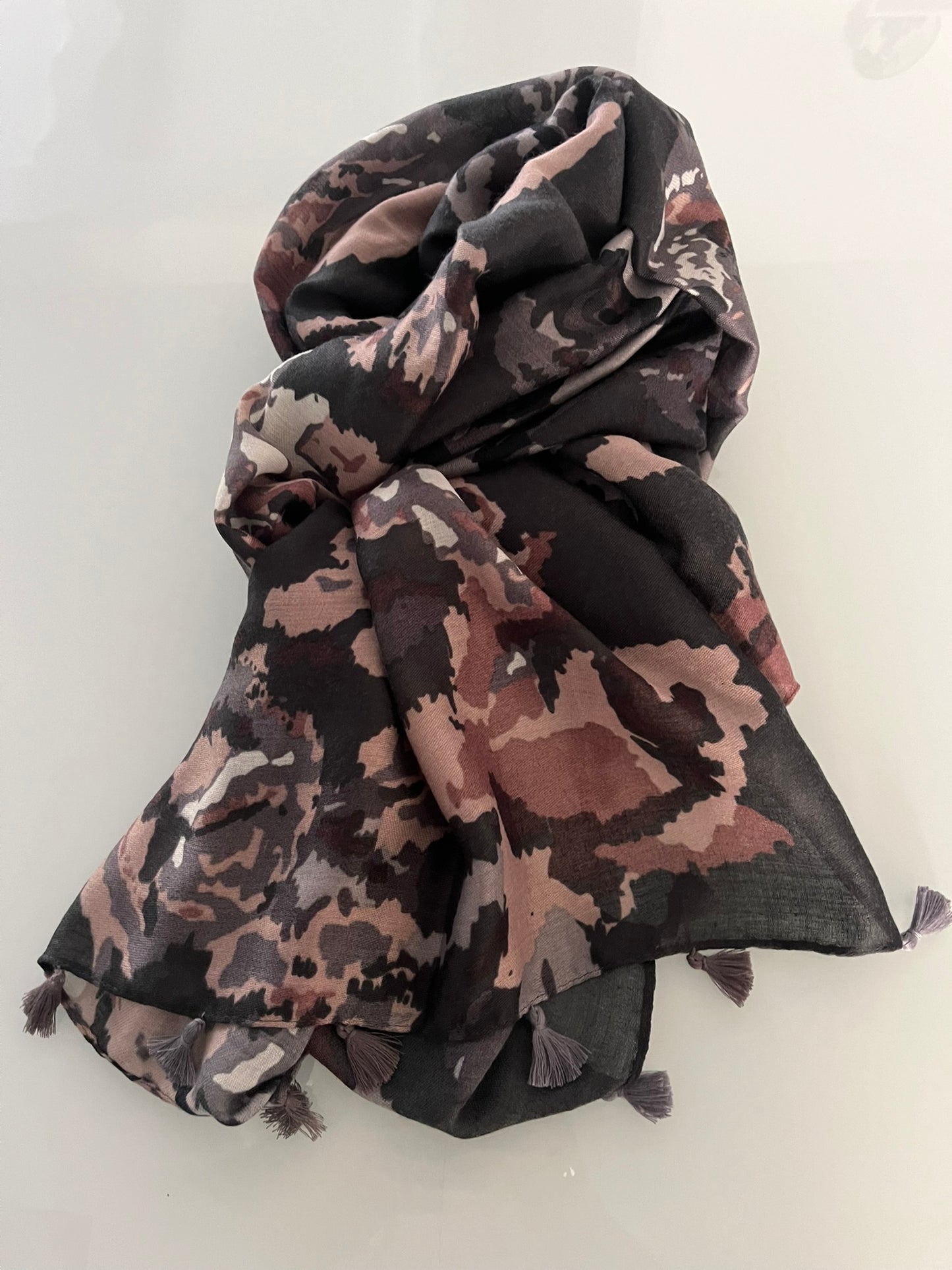 Foulard Femme douce Mode très chic avec ces pompons