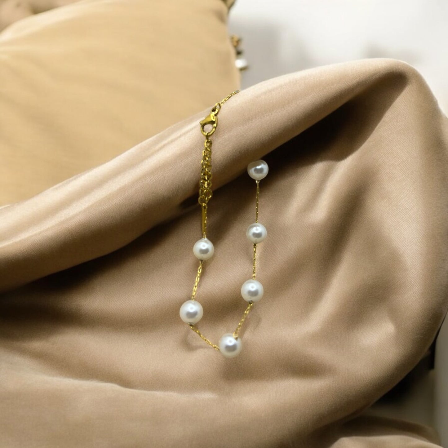 Bracelet chaine fine Mode très chic - Acier inoxydable doré