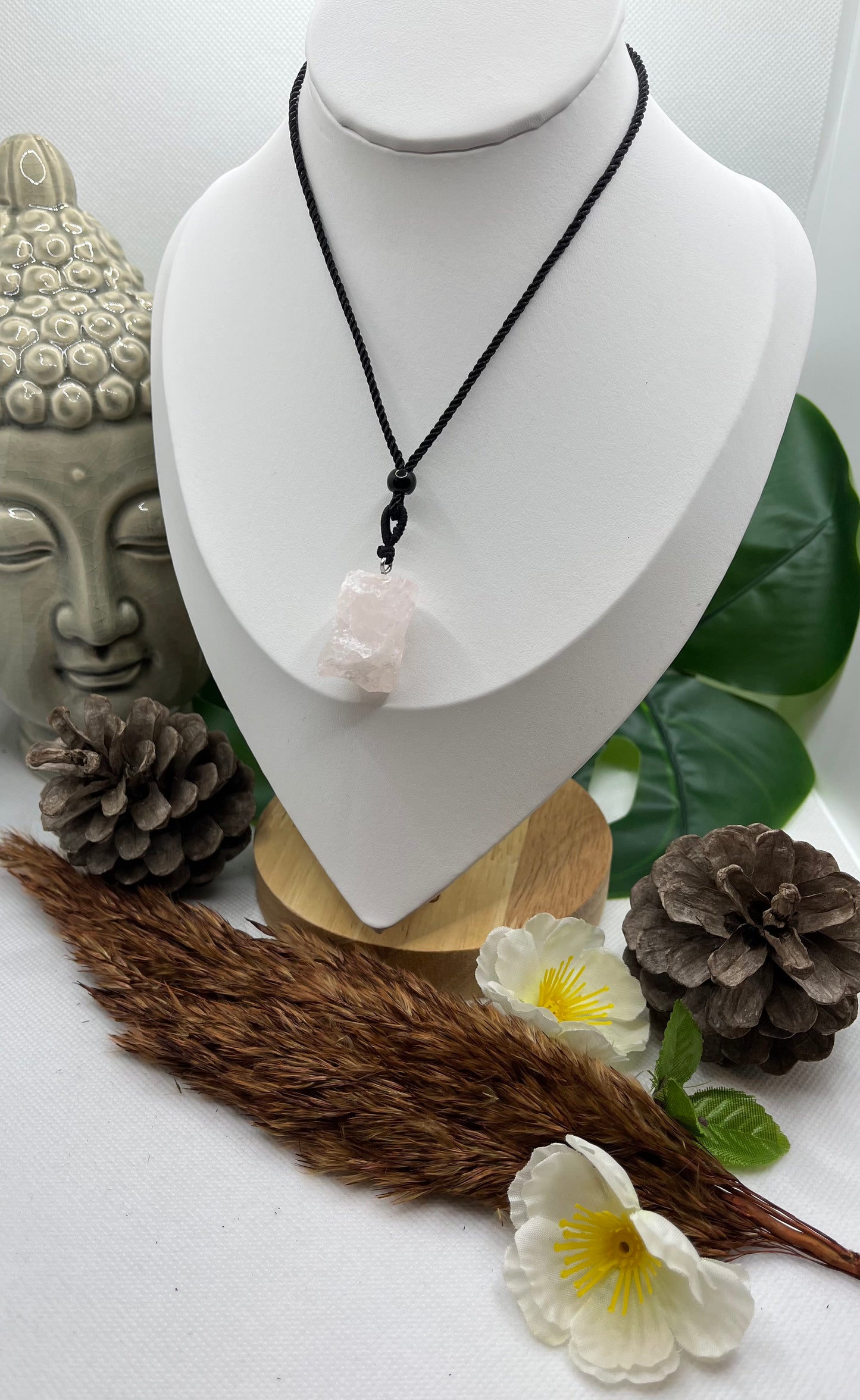 Collier sur Cordon noir réglable - Pendentif en Pierre Naturelle brute Quartz Rose