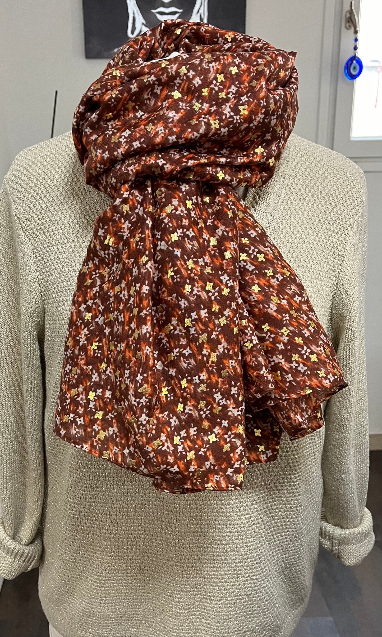 Foulard Chic et Doux Femme avec ses couleurs Marron - Orange - Doré