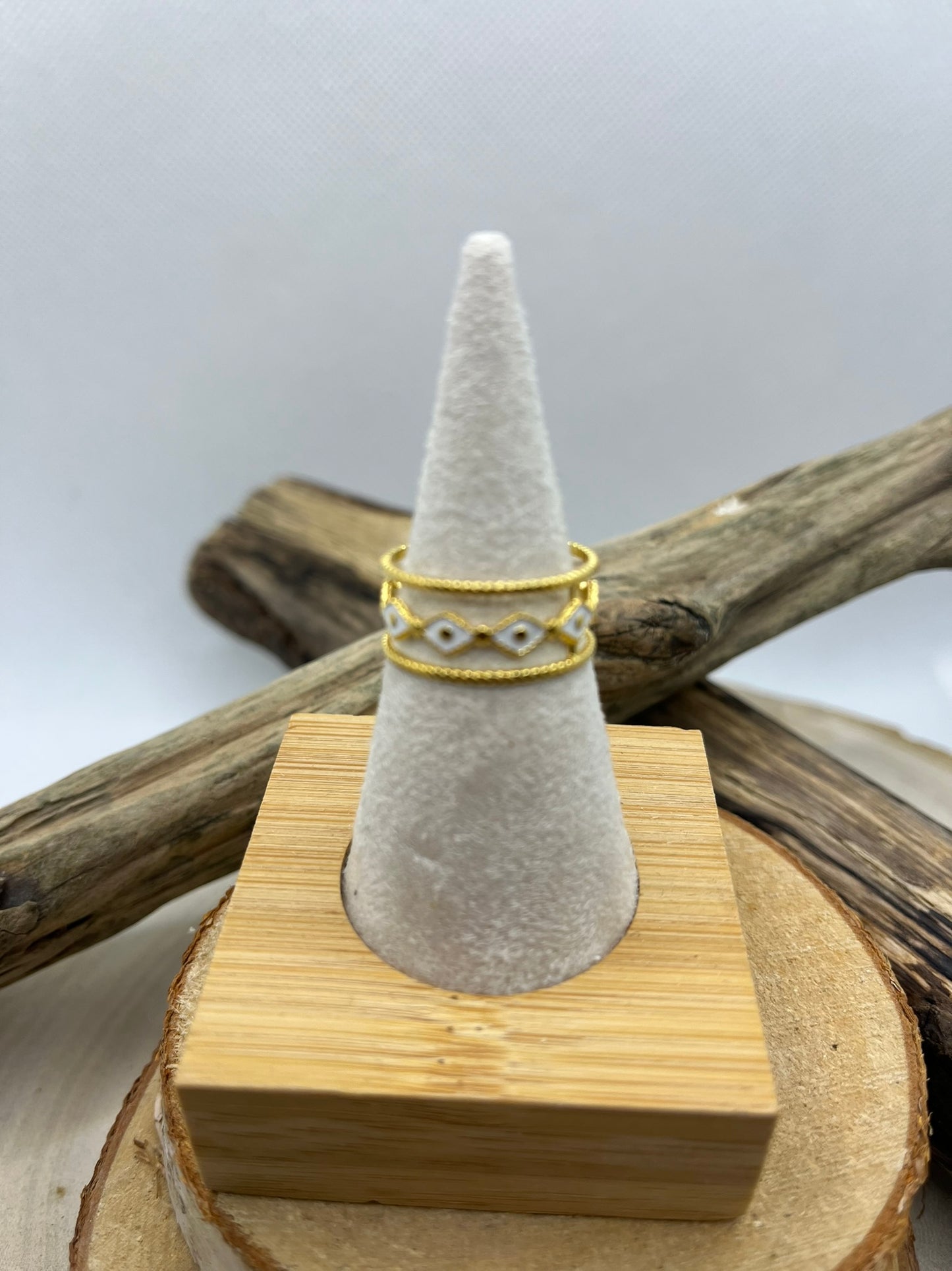 Bague règlable en acier inoxydable doré -idée cadeau - existe en 3 Couleurs blanc, noir et multicouleur