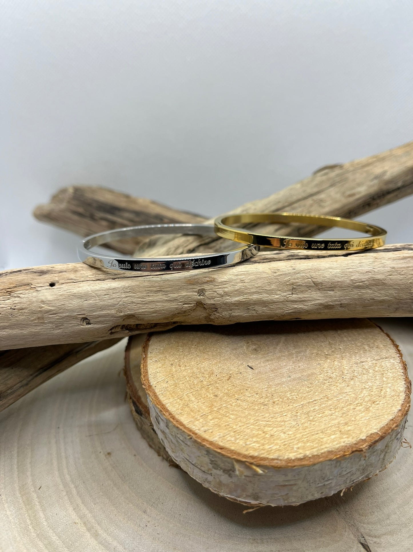Bracelet Jonc Message personnalisée ( Je suis une tata qui déchire ) - Acier Inoxydable doré ou en argenté