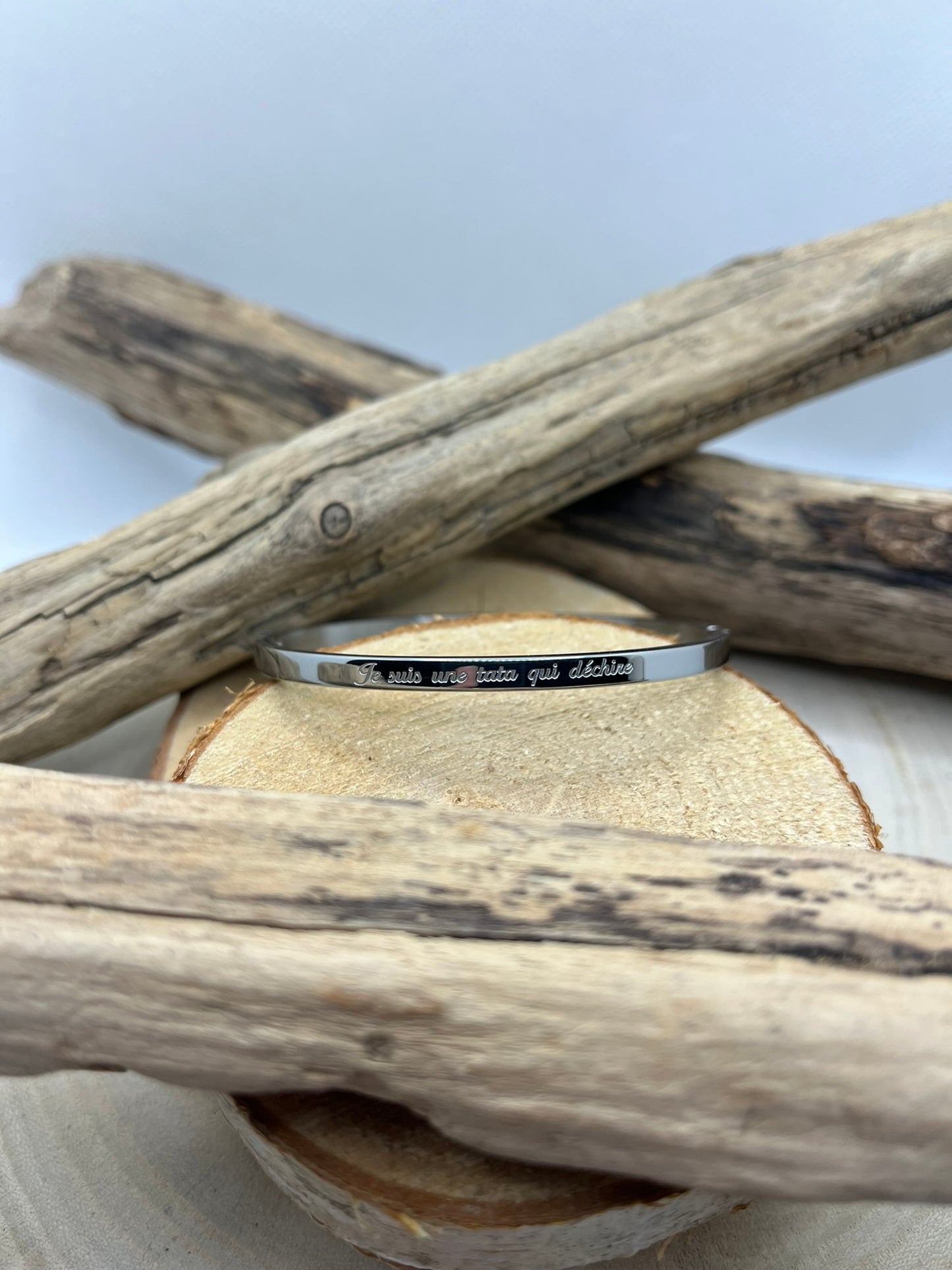 Bracelet Jonc Message personnalisée ( Je suis une tata qui déchire ) - Acier Inoxydable doré ou en argenté