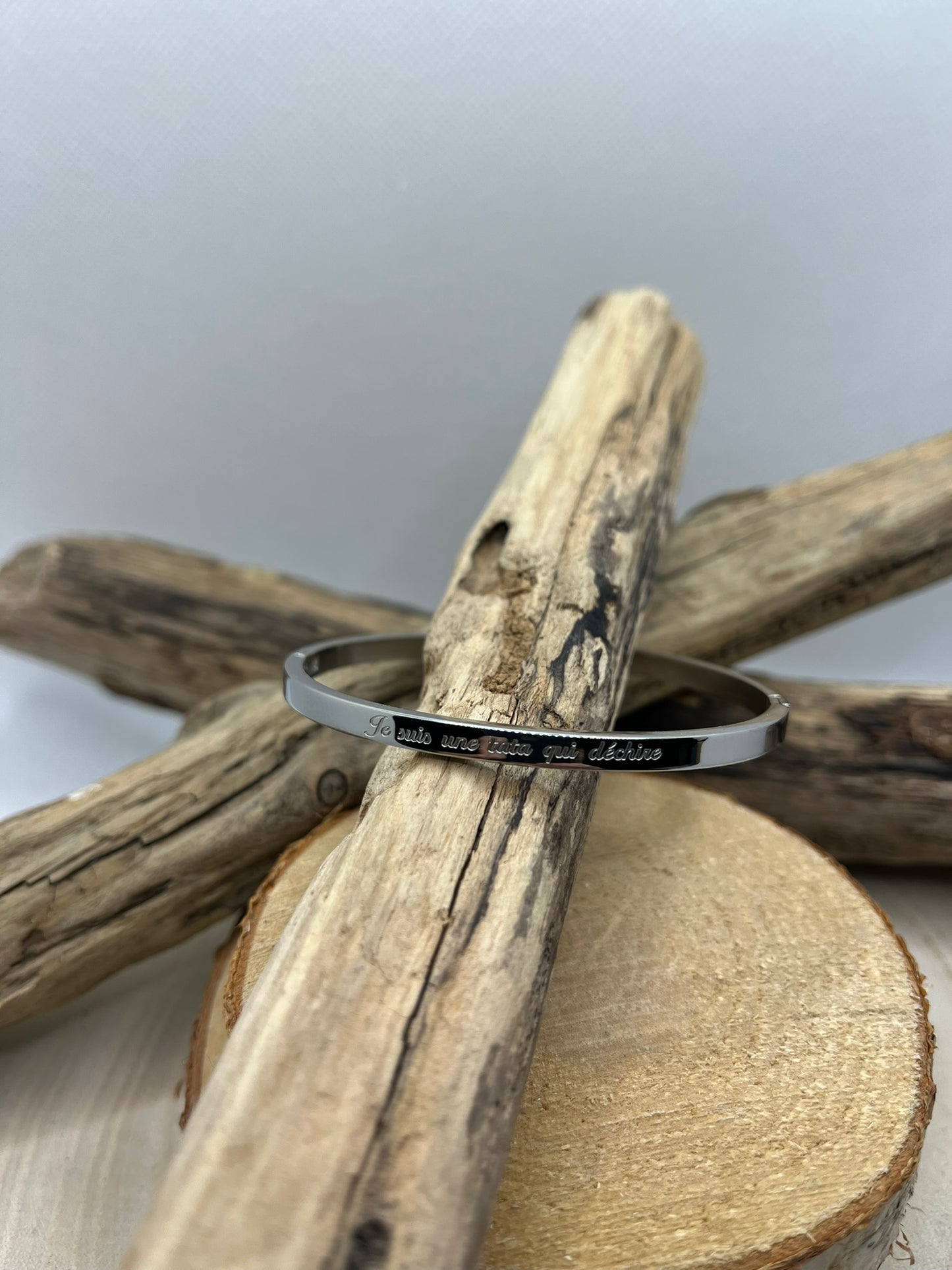 Bracelet Jonc Message personnalisée ( Je suis une tata qui déchire ) - Acier Inoxydable doré ou en argenté