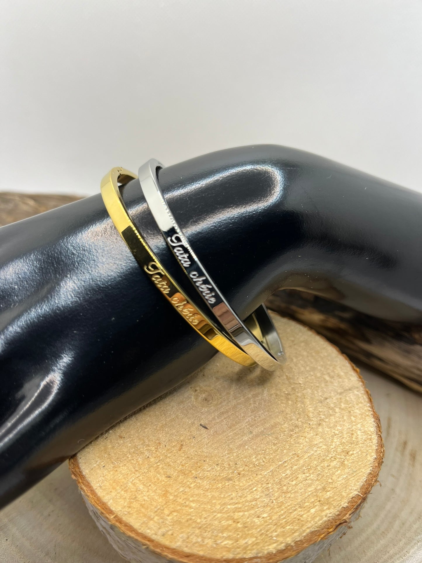 Bracelet Jonc message Personnalisée ( Tata chérie ) - Acier Inoxydable Doré ou en Argenté