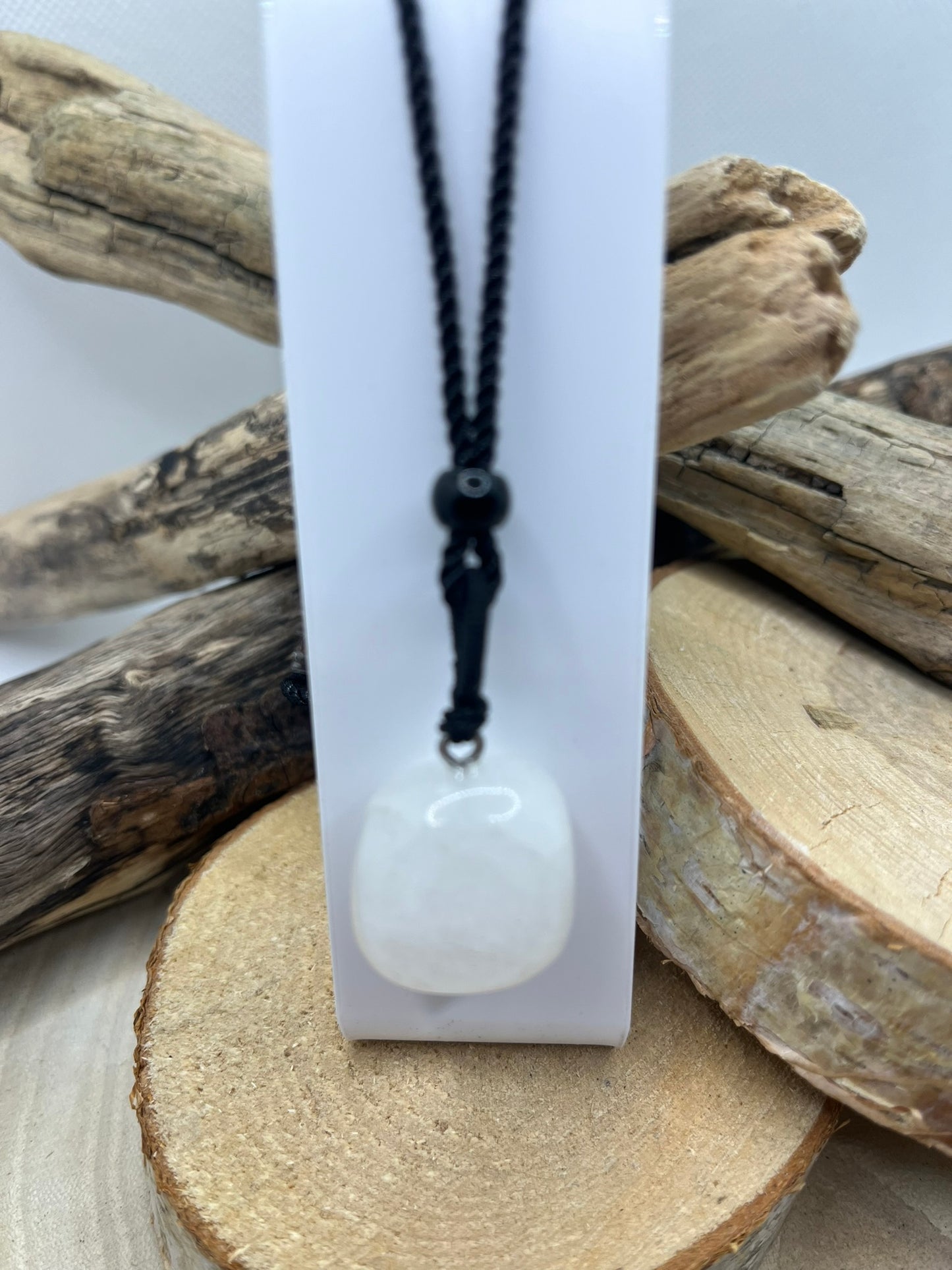 Collier sur Cordon noir réglable - Pendentif en Pierre Naturelle Pierre de Lune