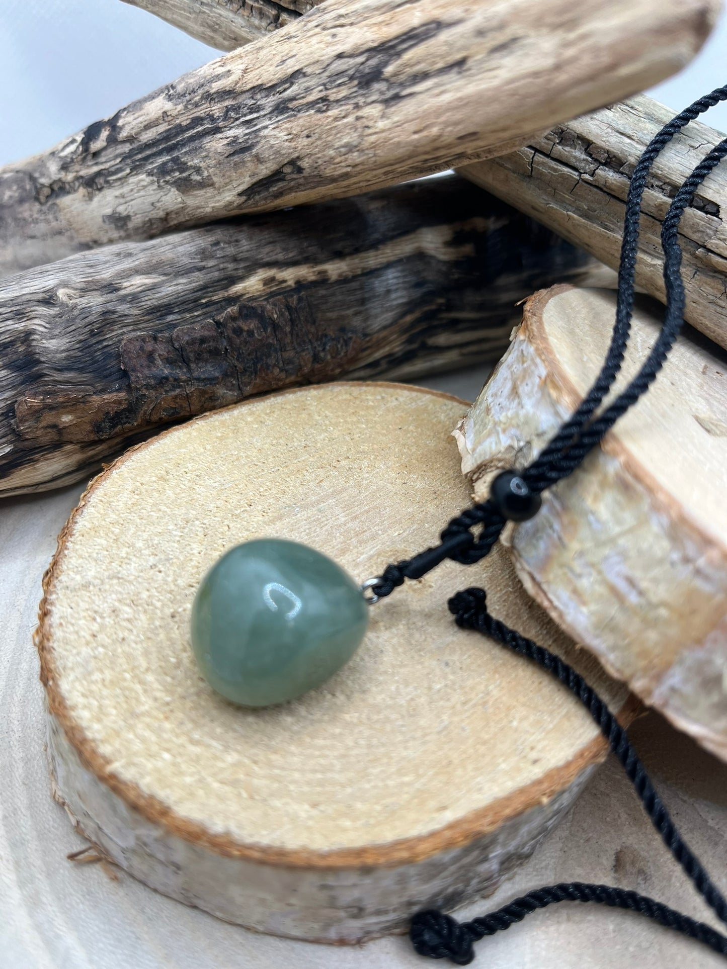 Collier sur cordon noir réglable - Pendentif Aventurine