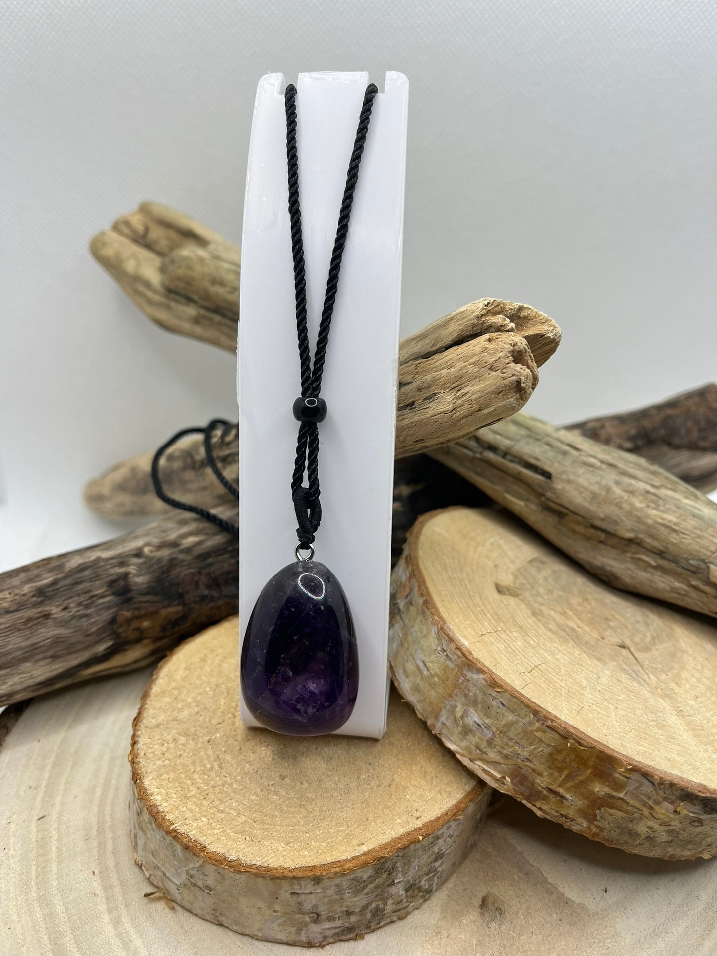 Collier sur cordon Noir réglable - Pendentif en Pierre Naturelle Améthyste