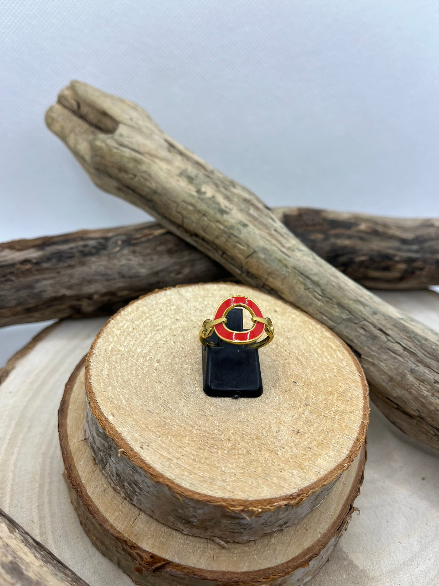 Bague en Acier inoxydable ajustable Orné d'un anneau rouge - Doré