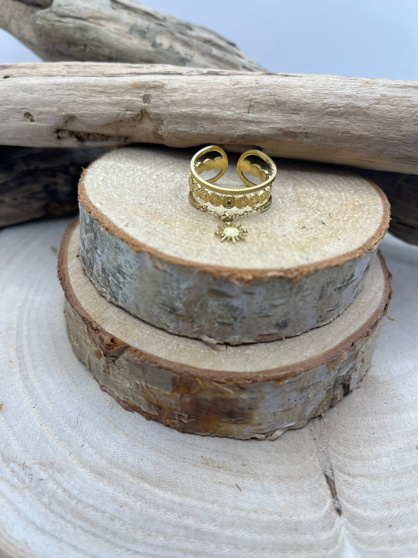 Bague en Acier inoxydable ajustable une chaine orné d'un pendentif soleil - Doré
