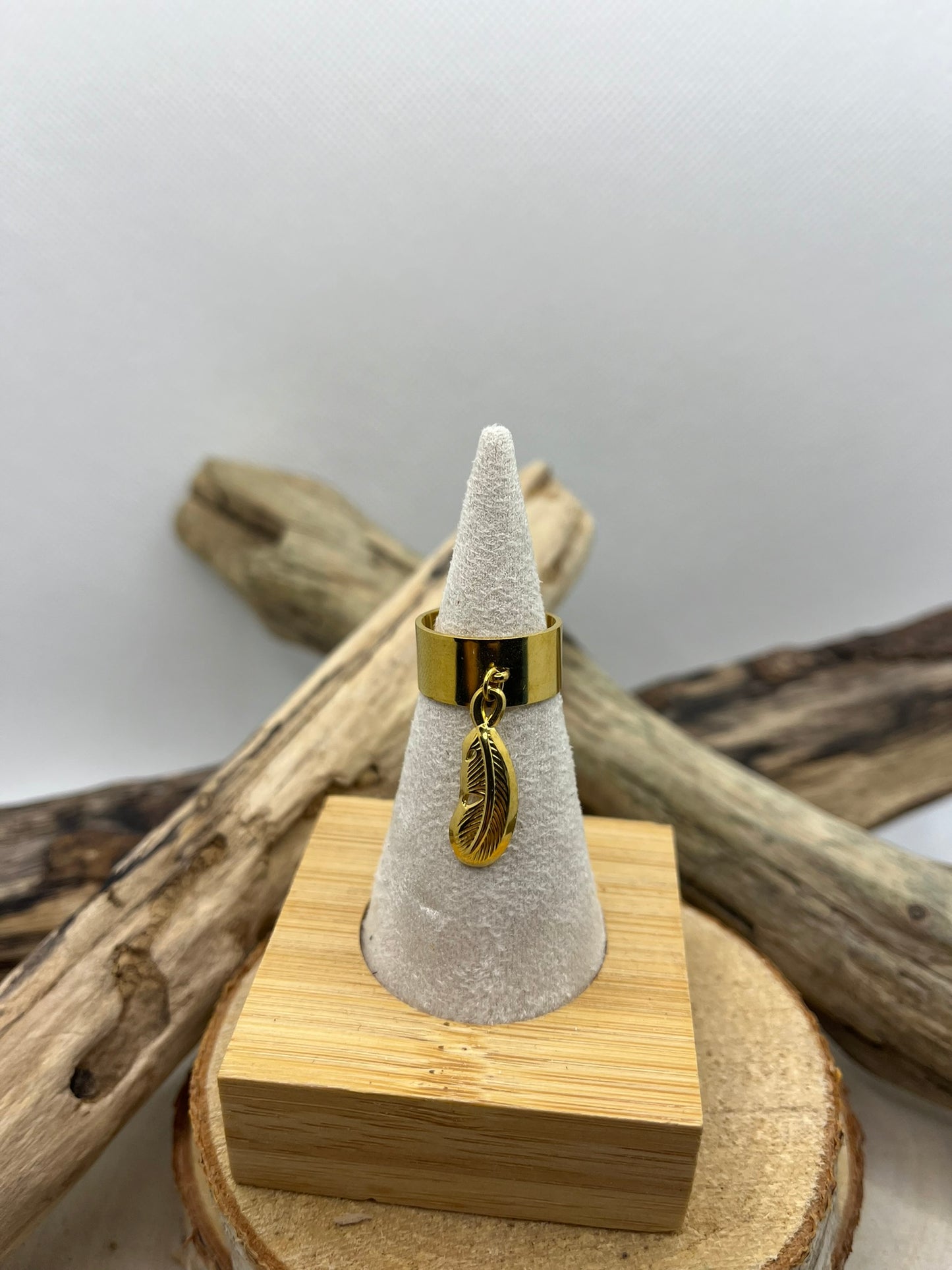 Bague acier inoxydable breloque Plume et ajustable à la mode - Doré ou en Argenté