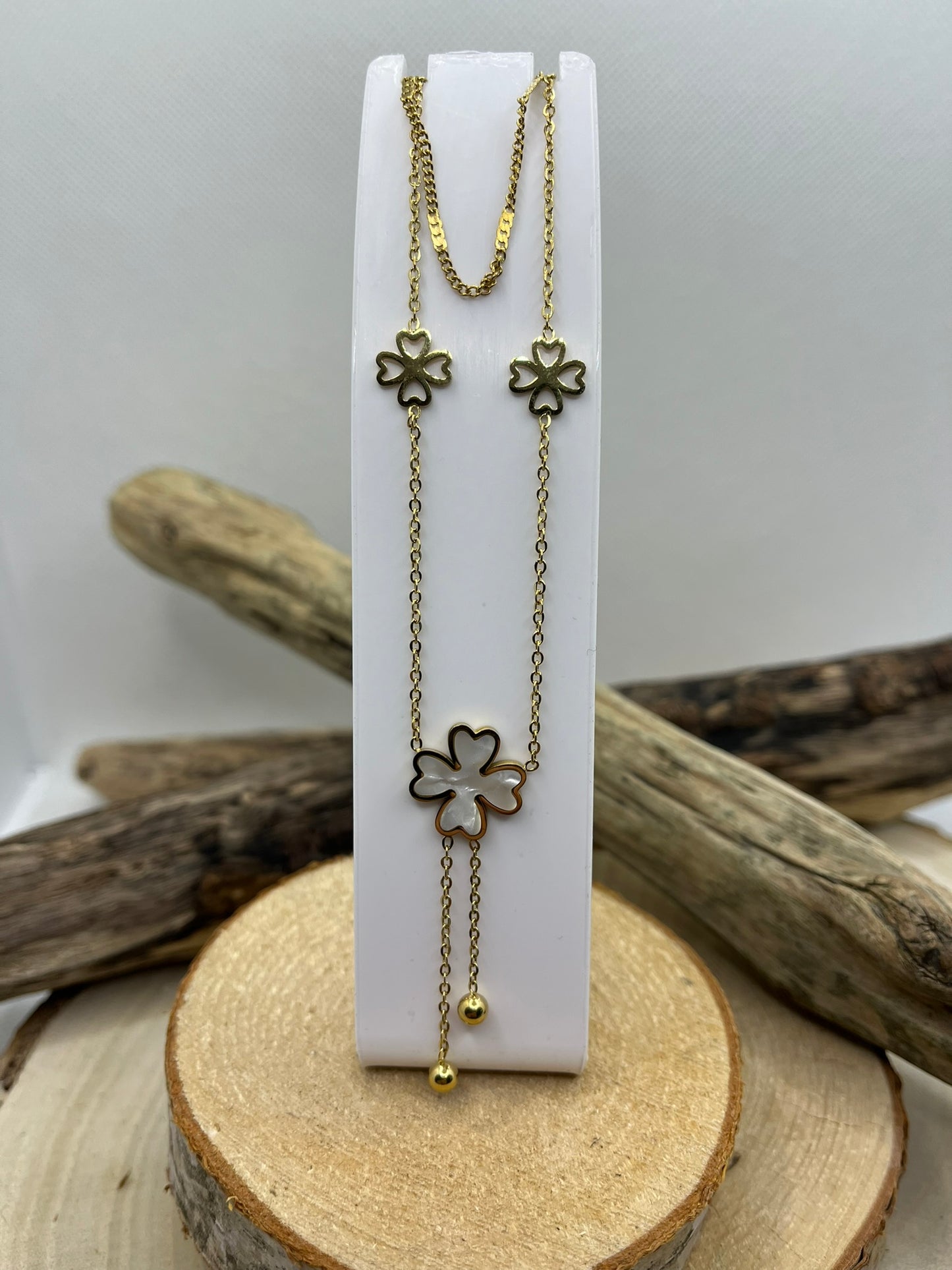 Collier Femme sur 2 Chaines fine Orné de 2 trèfles doré et un pendentif trèfle nacré - Acier inoxydable doré