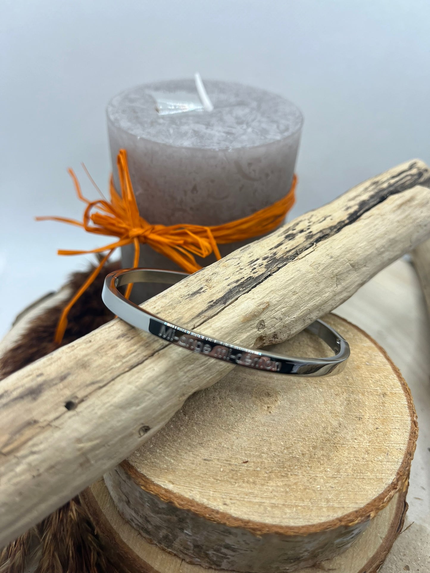 Bracelet Jonc à message ( Mi-ange Mi-démon ) Acier inoxydable Doré ou en Argenté