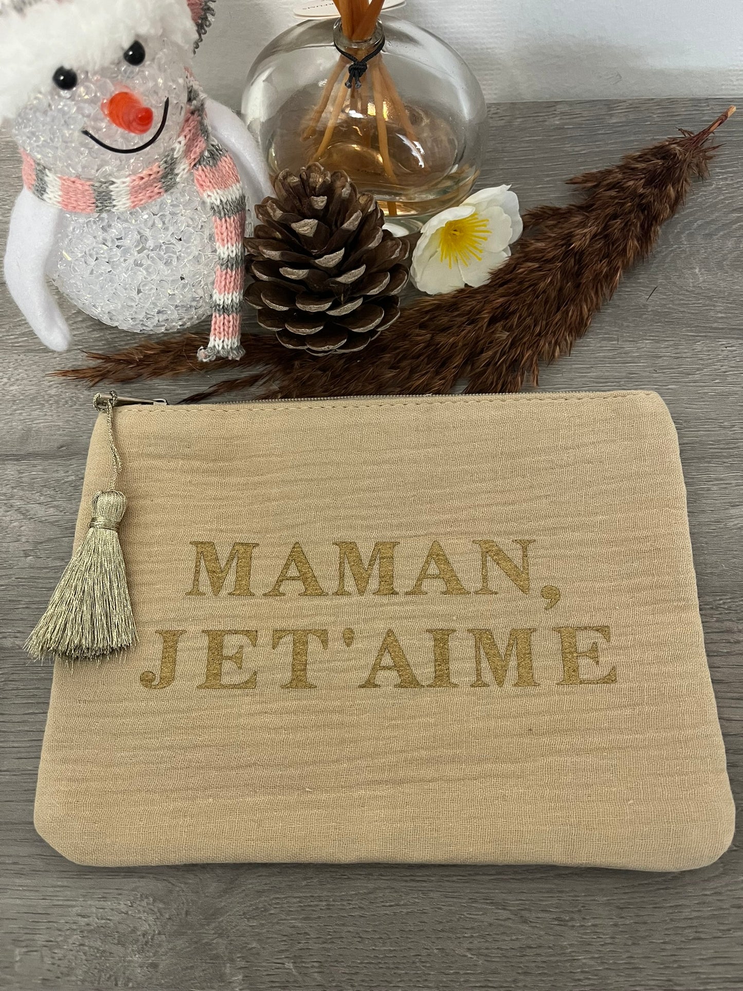 Trousse Pochette à Message (Mamie Chérie - Mamie D'amour - Tata Chérie - Ma marraine Chérie - Maman je t'aime ) avec pompon doré - idée cadeau pour femme et pour fille