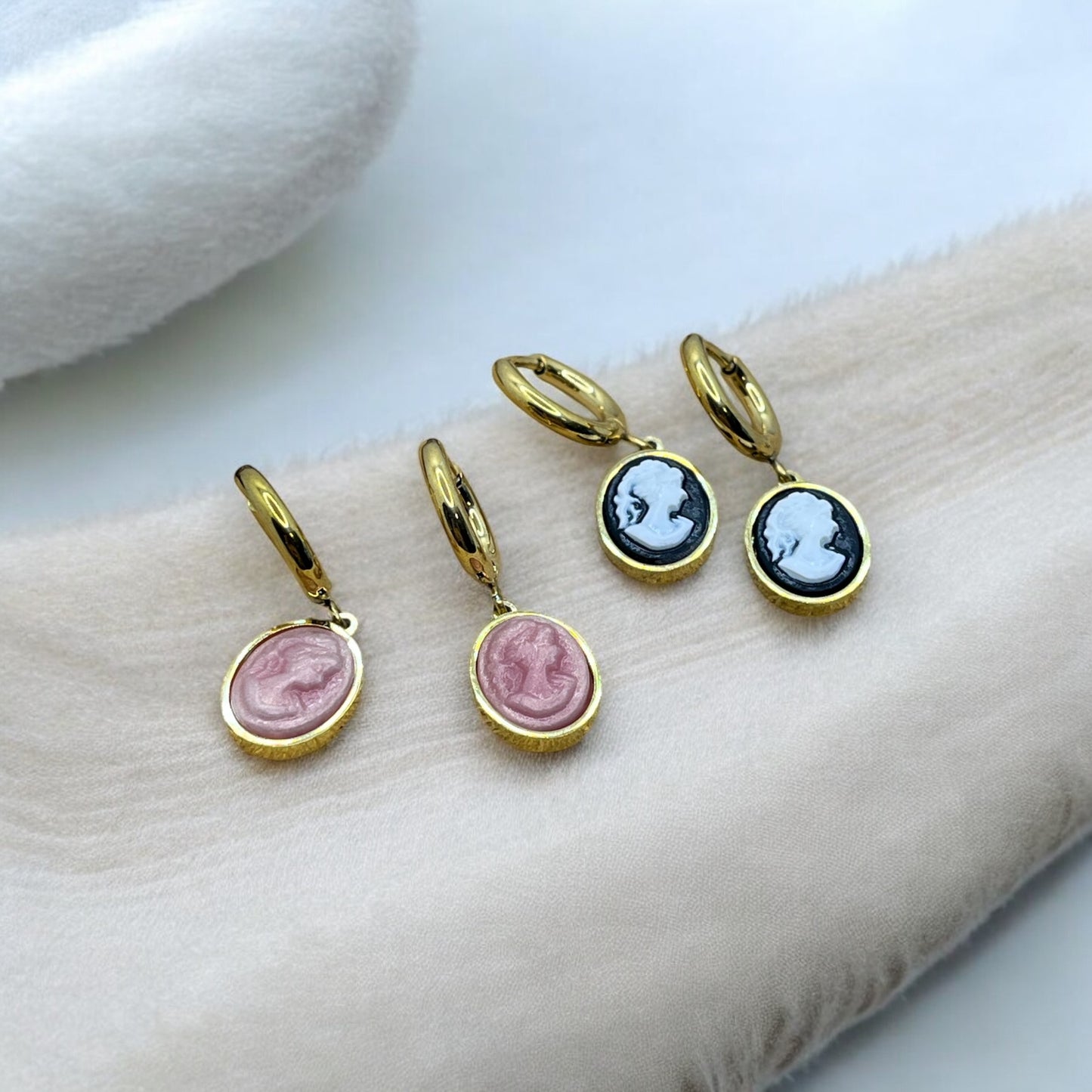 Boucles d'oreilles Créole Acier Inoxydable doré pendentif "Camée" de couleur noir - Rose