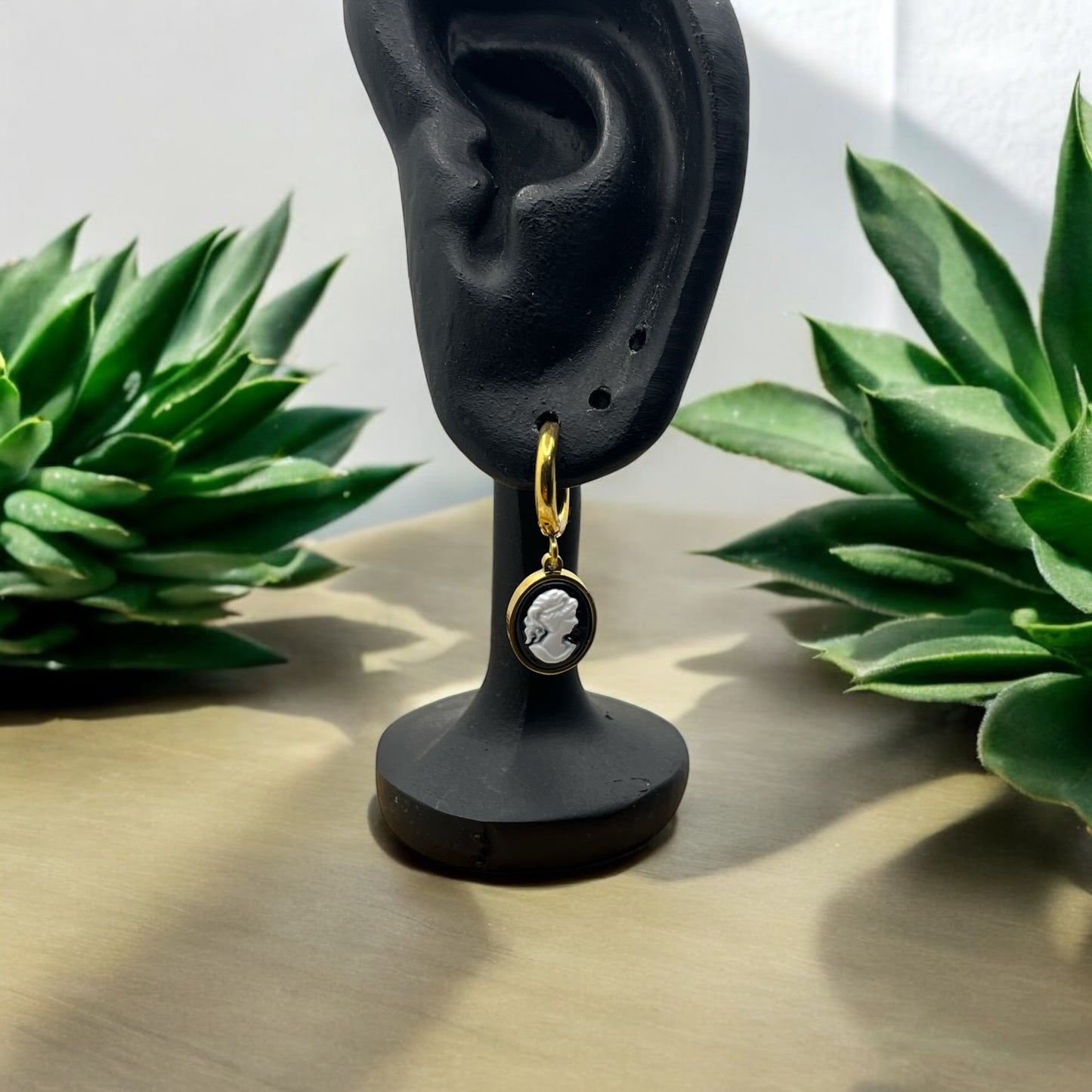 Boucles d'oreilles Créole Acier Inoxydable doré pendentif "Camée" de couleur noir - Rose