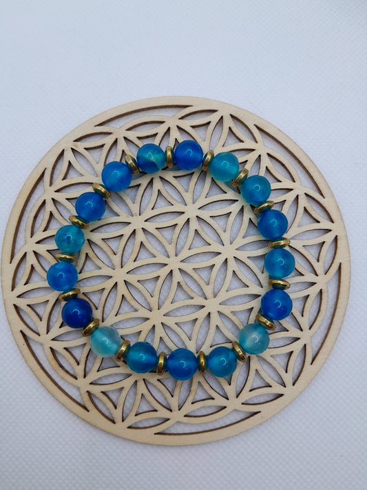 Bracelet en pierre naturelle - Agate bleu Avec ces Petites Perles doré