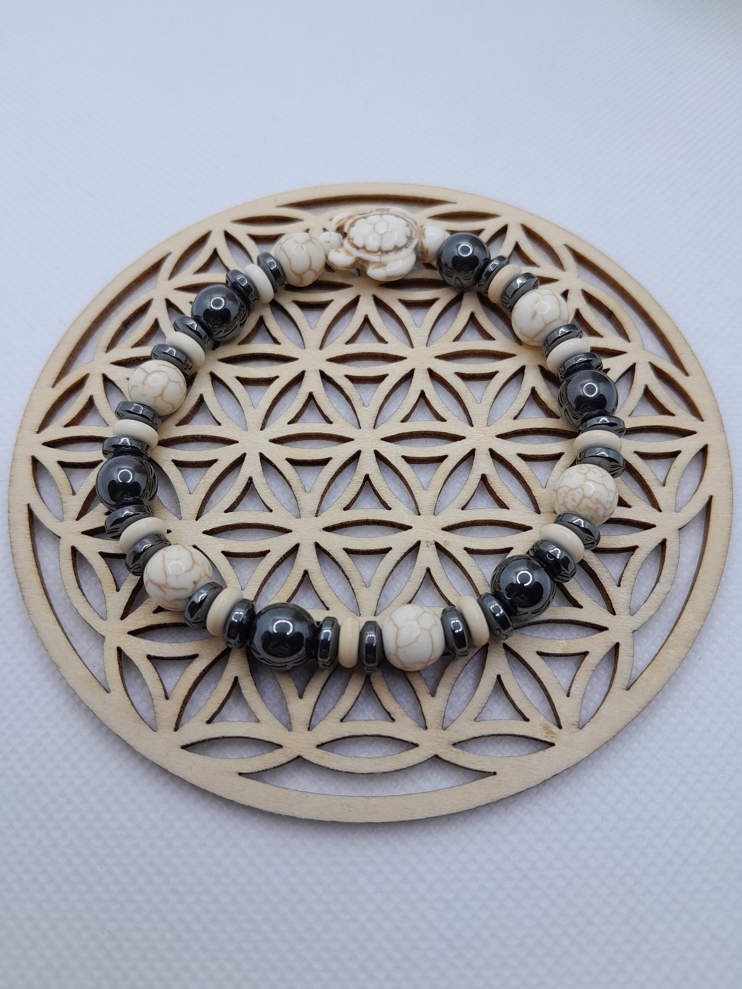 Bracelet en Pierre Naturelle - Howlite de Mongolie / Hématite / Tortue