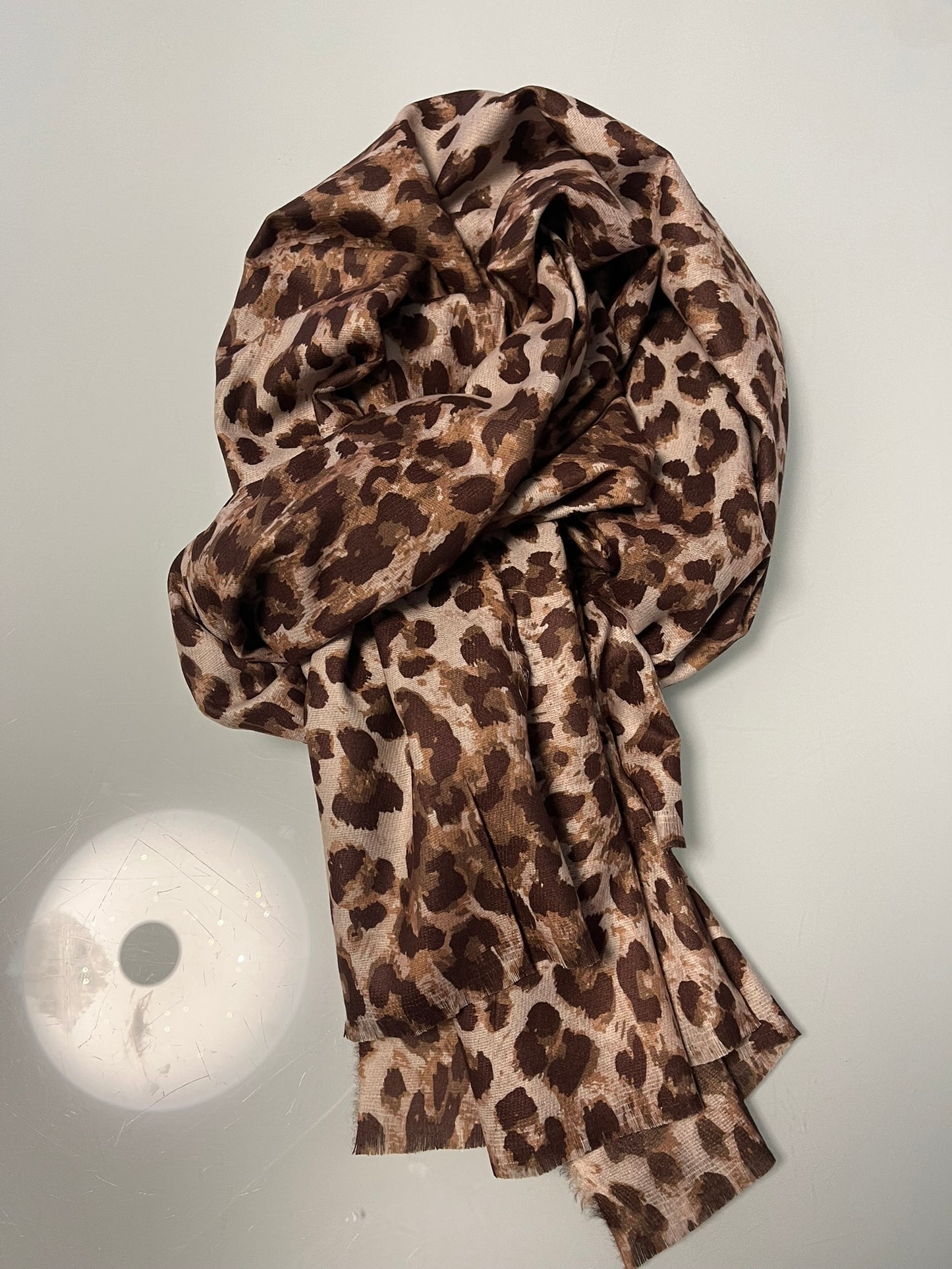 Foulard Femme douce chaleureuse style léopard - Idée Cadeau noir et marron