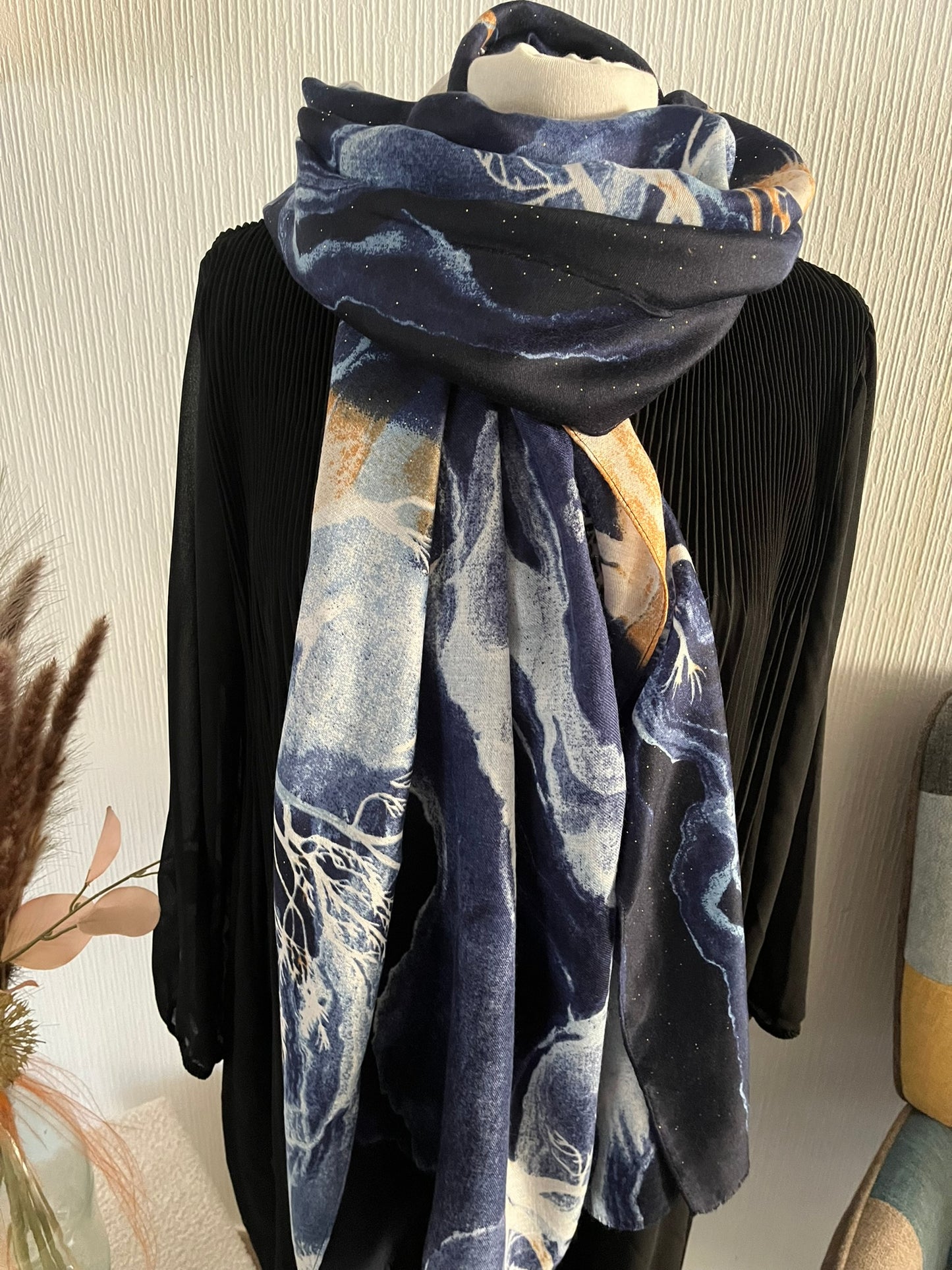 Foulard Femme douce et chic avec ses nuances de couleurs