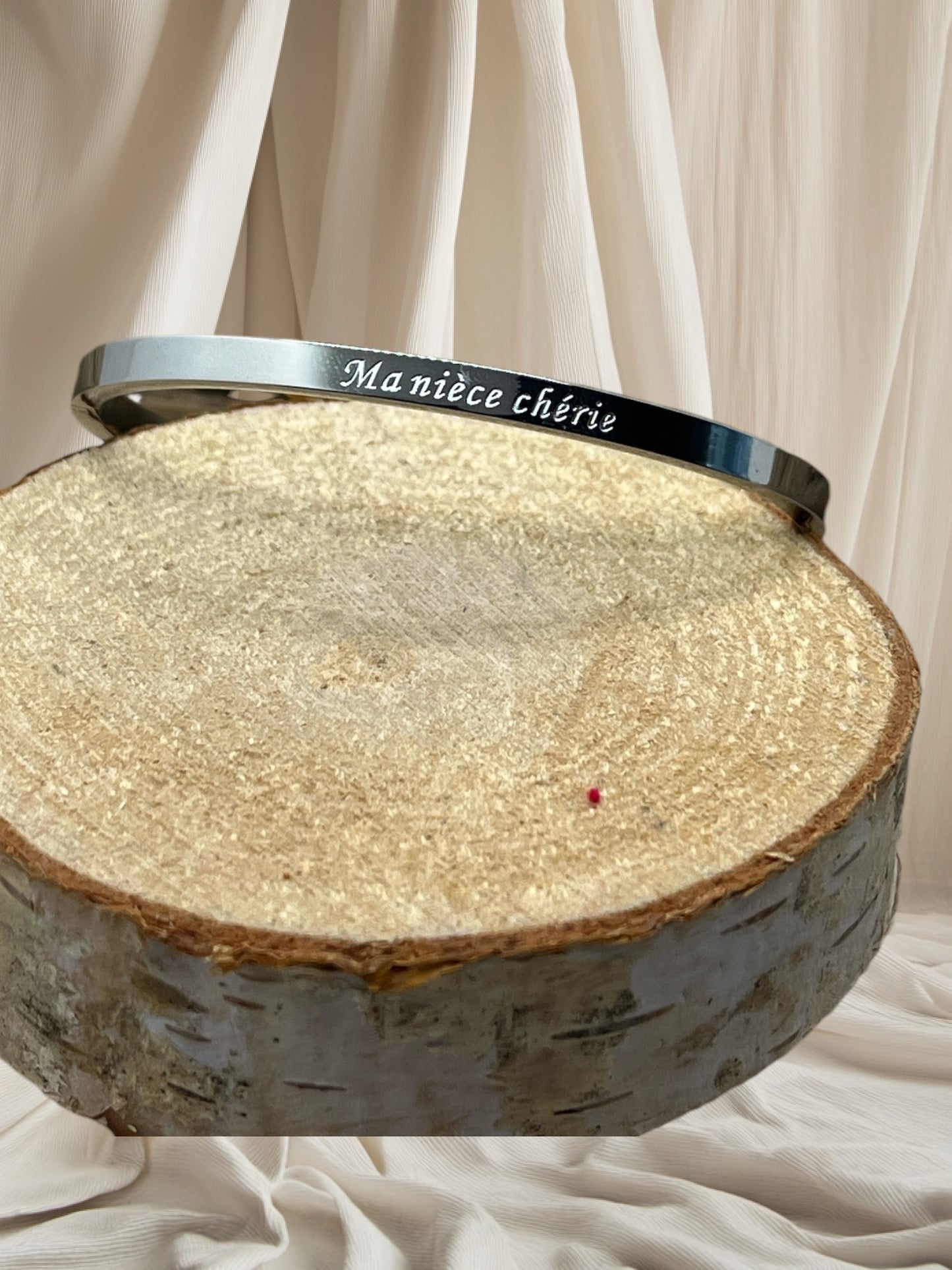 Bracelet Jonc à message ( Ma nièce Chérie ) Acier inoxydable doré ou en argenté
