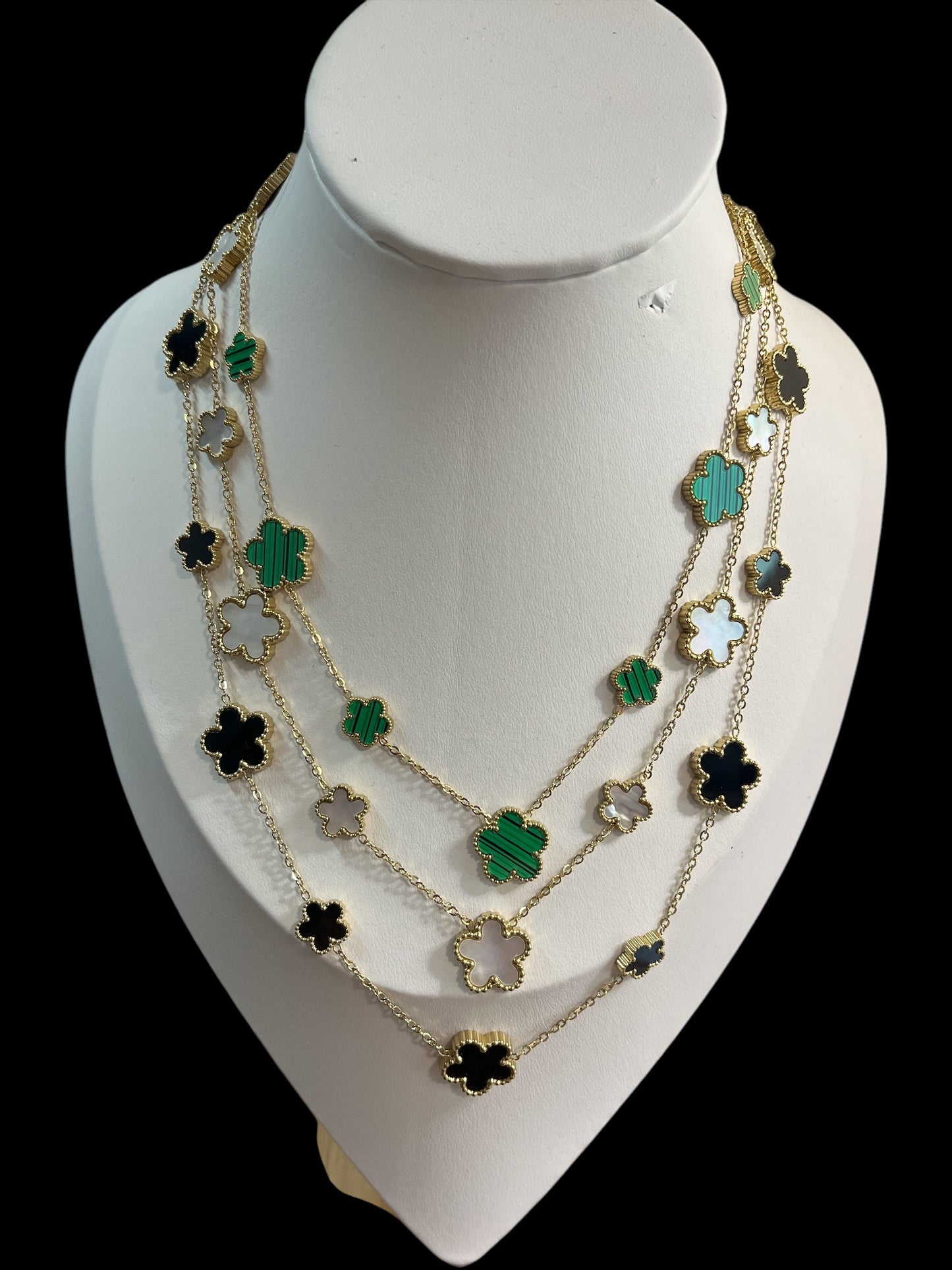 Collier ras de cou chaine fine orné de fleurs nacré - Acier inoxydable doré