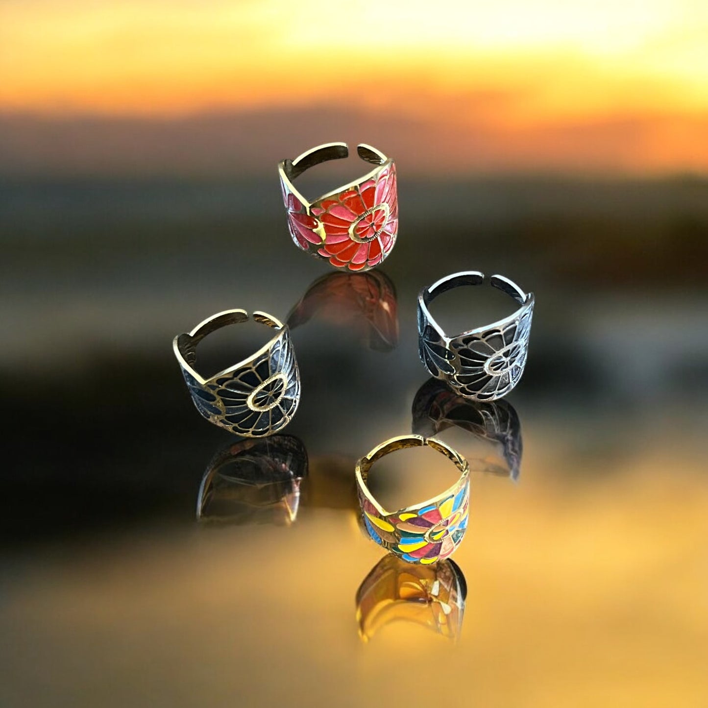 Bague Large réglable très chic Mode avec ces strass de couleurs - Acier inoxydable Doré ou en Argenté