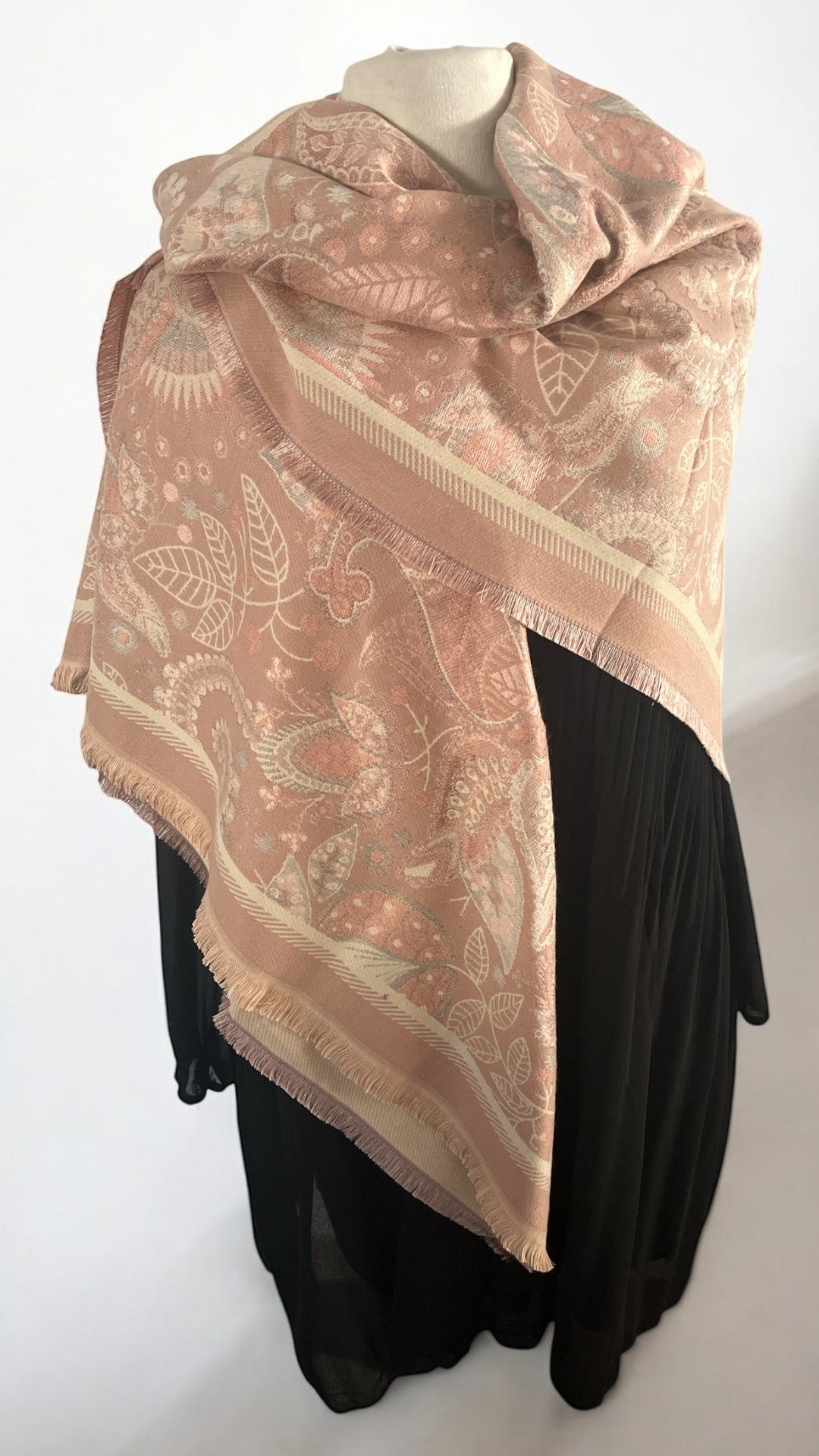 Echarpe Carré douce Toucher cashmere Très chic - 3 couleurs disponibles