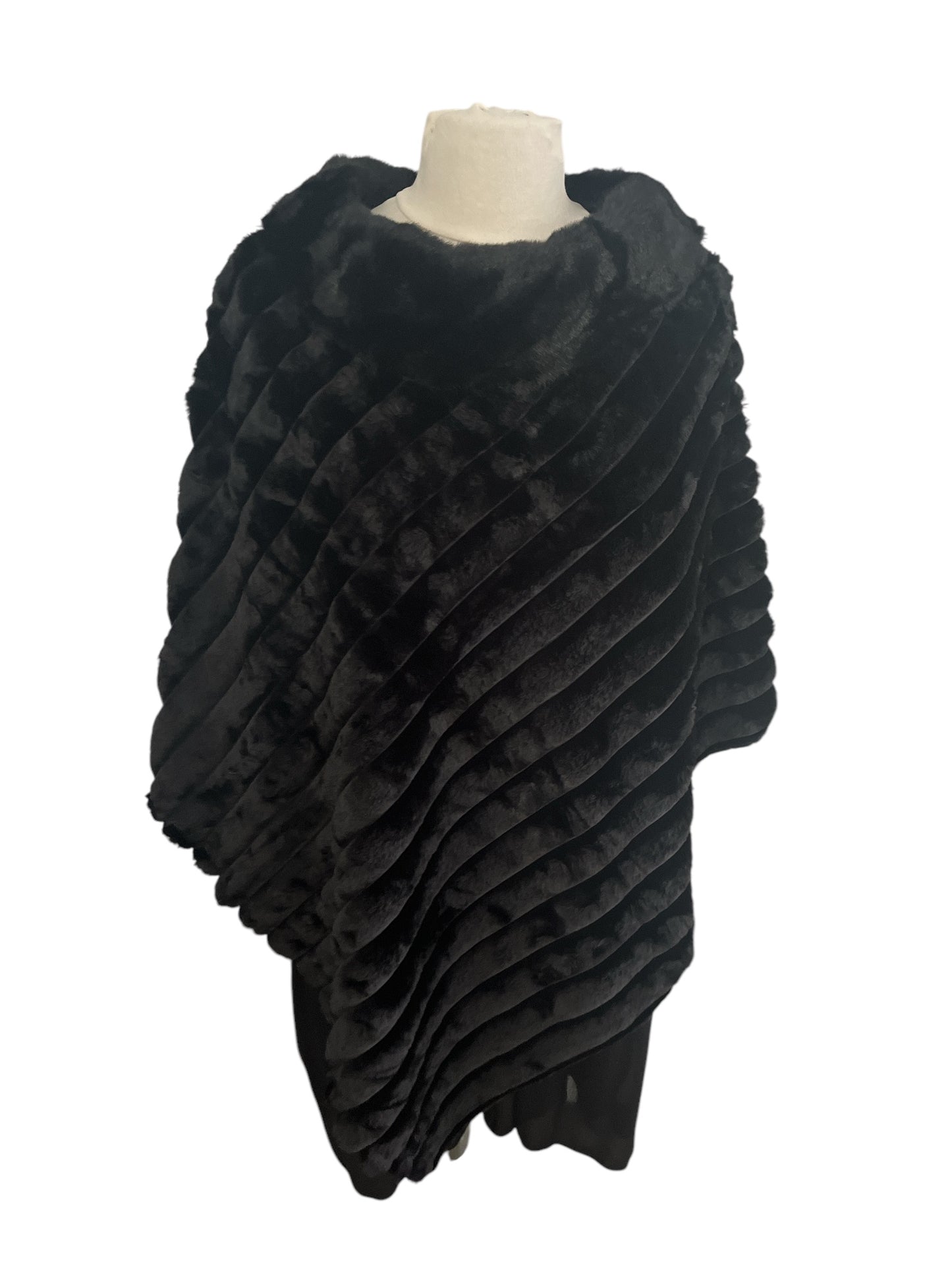 Poncho en Fausse Fourrure rayé Féminin