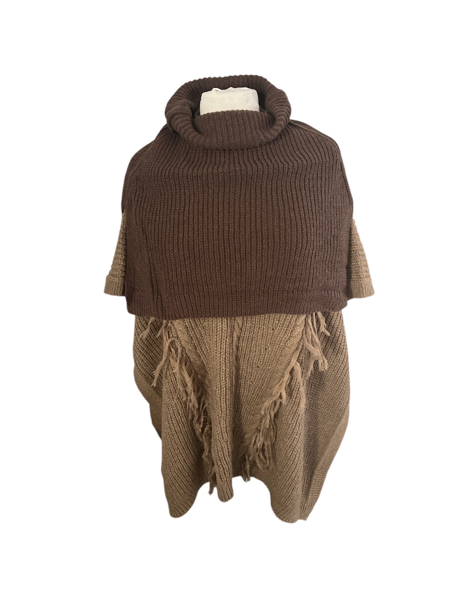 Poncho en Mail Femme avec motif tressé et franges