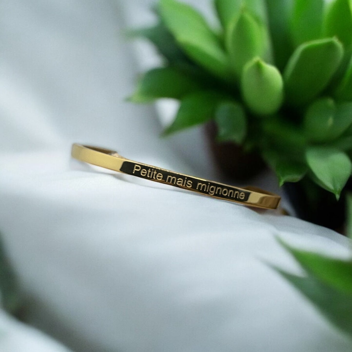 Bracelet Jonc à message ( Petite mais mignonne ) - Acier inoxydable doré ou Argenté