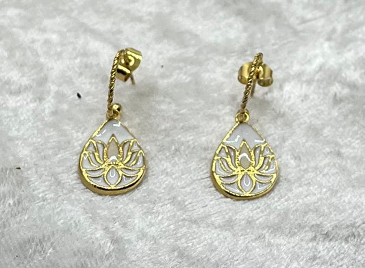 Boucles d'oreilles chic - Anneau torsadé - Pendentif feur de lotus - Acier inoxydable