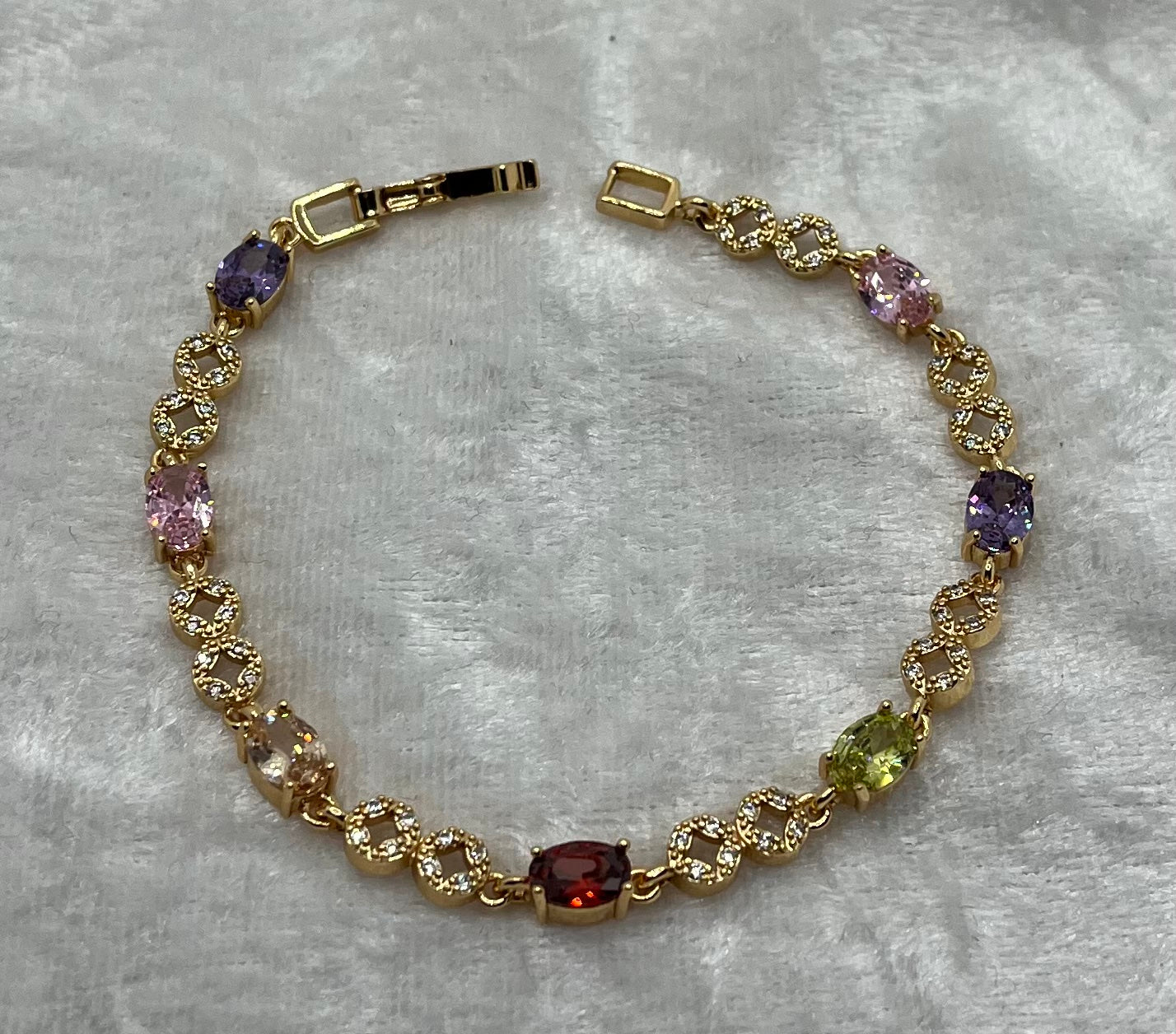 Bracelet Chic Femme avec ses strass brillant de couleur - Acier Inoxydable Doré