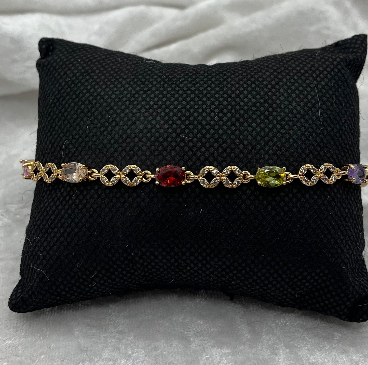 Bracelet Chic Femme avec ses strass brillant de couleur - Acier Inoxydable Doré