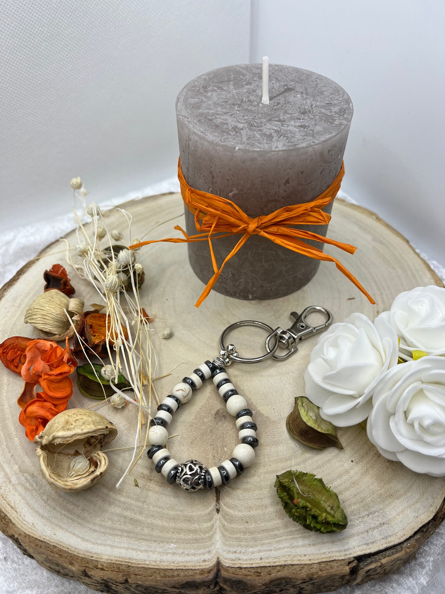 Porte Clés Howlite et Hématite - Fait Main