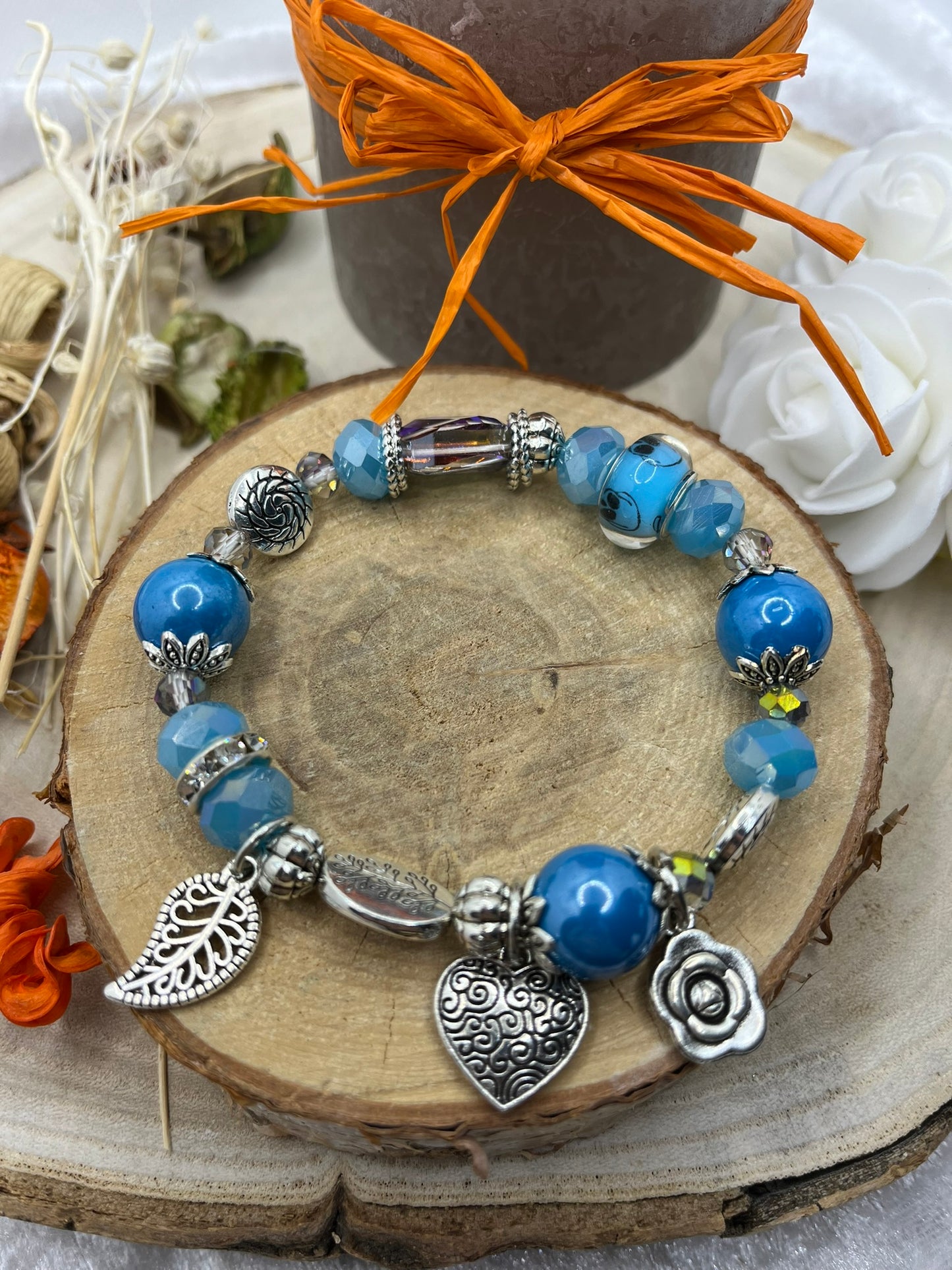 Bracelet fantaisie chic et mode ornés de pendentifs Coeur, Feuille et fleur - acier inoxydable