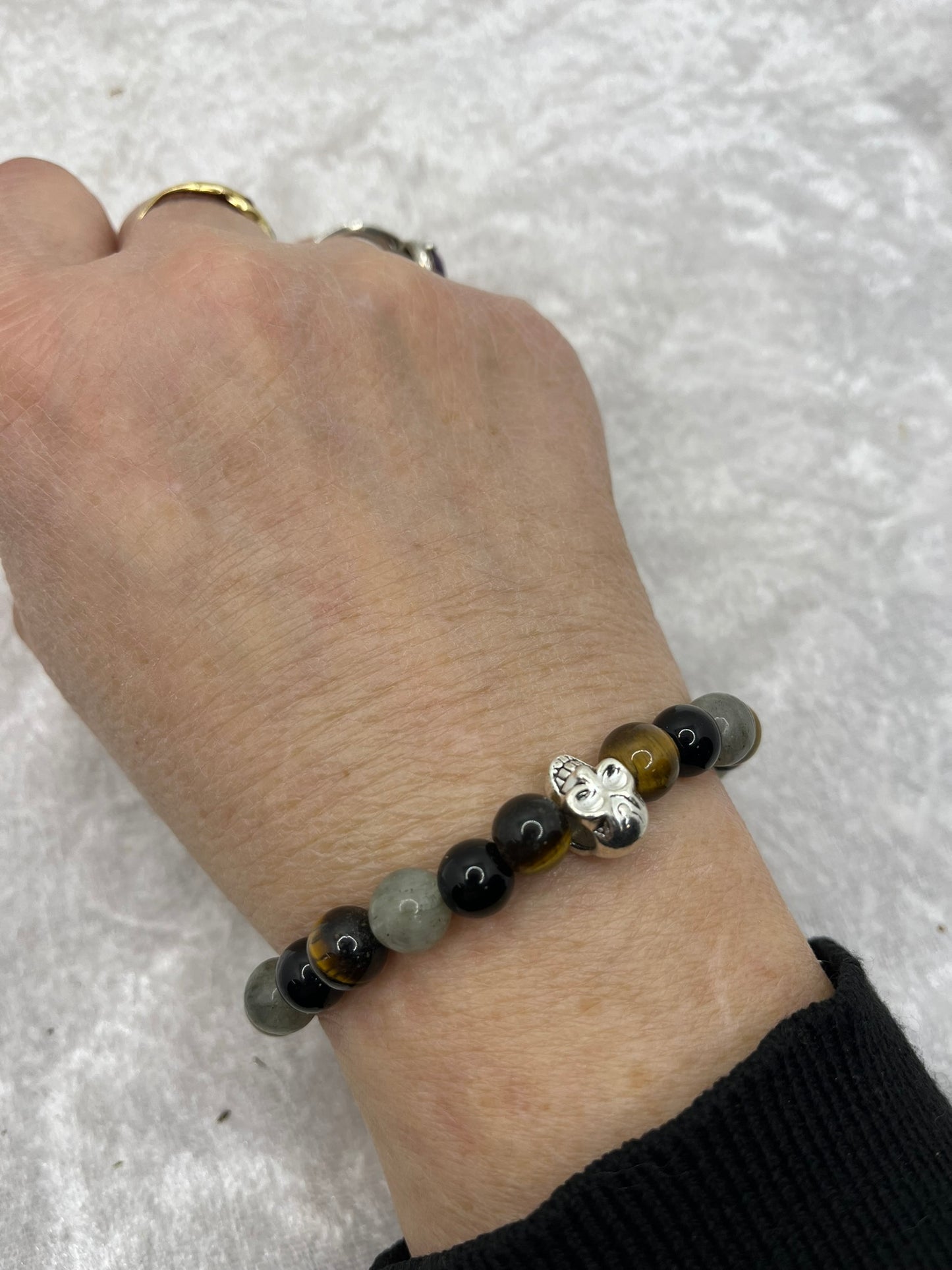 Bracelet Pierres Naturelles " Confiance et Protection " - Labradorite - Oeil de Tigre - Onyx - Orné d'une perles tête de mort
