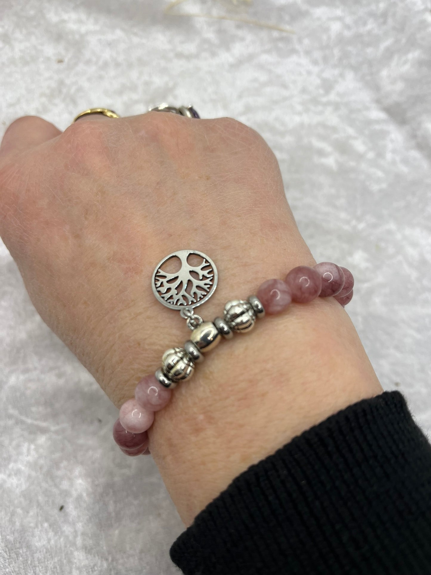 Bracelet Pierres Naturelles - Lépidolite - Orné d'un pendentif Arbre de vie