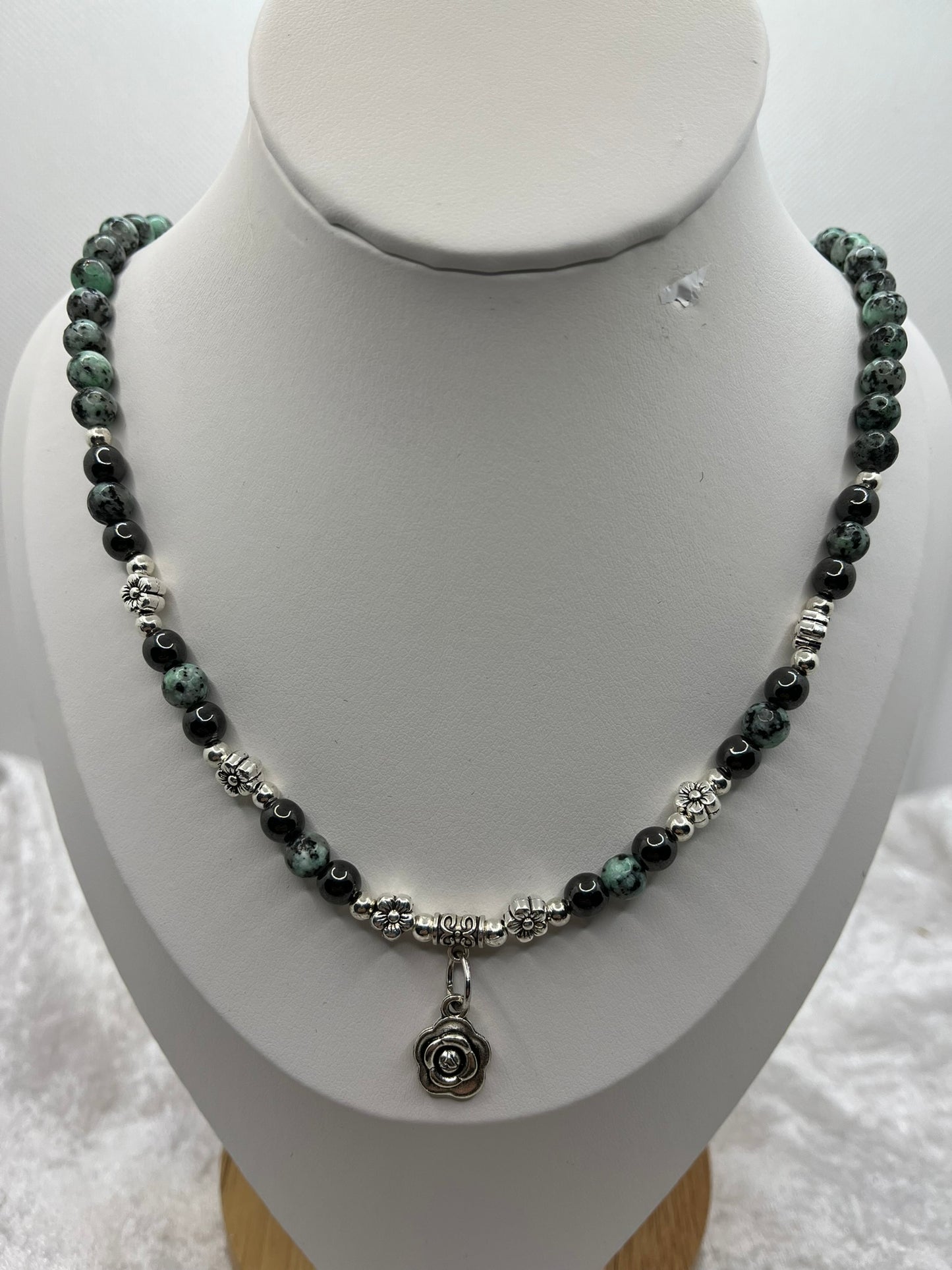 Ensemble Collier + Bracelet en Pierres Naturelles Turquoise Afrique - Orné d'un pendentif Fleur - Fait Main