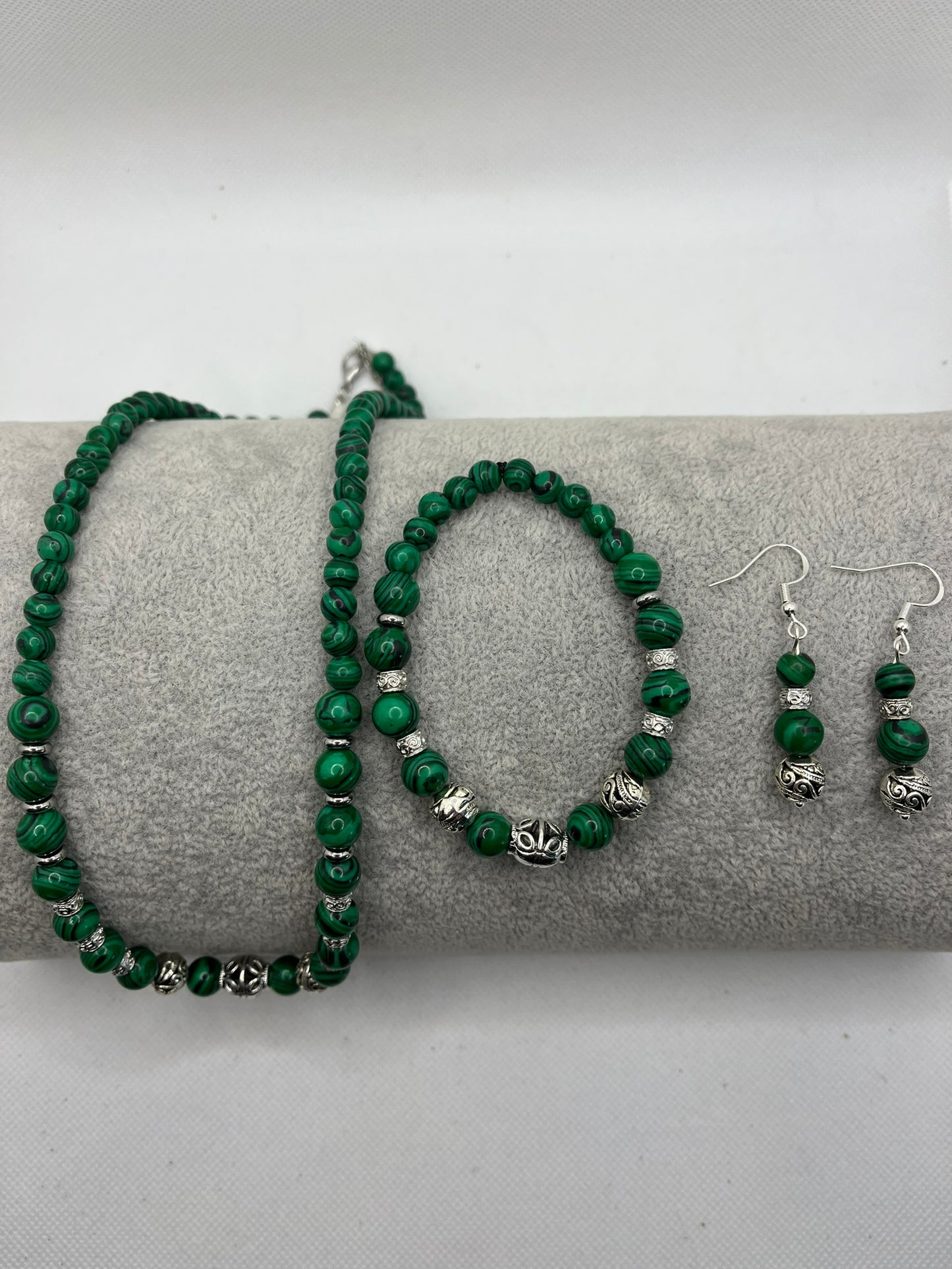 Ensemble Collier - Bracelet - Boucles d'oreilles - Malachite