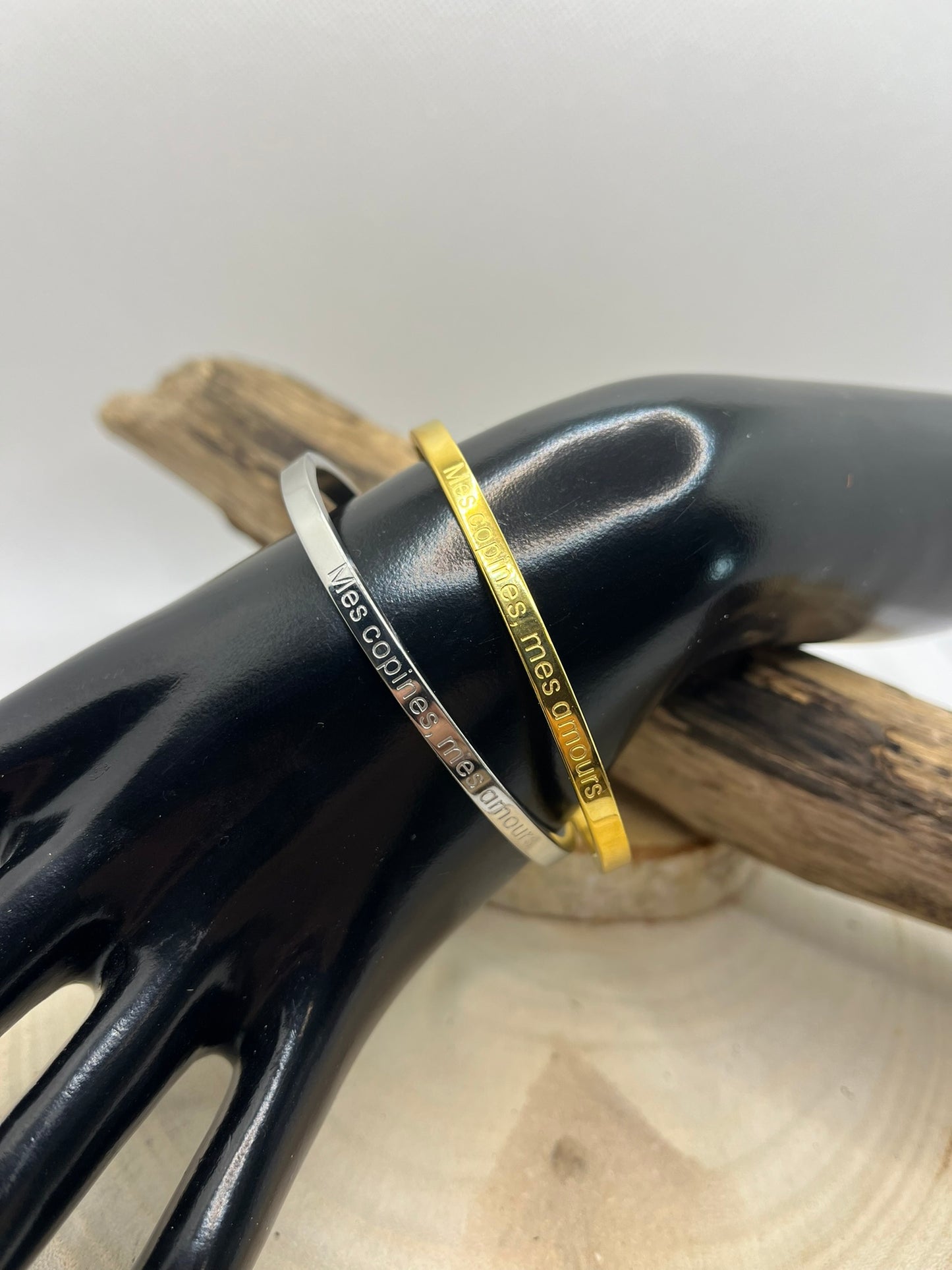Bracelet Jonc à message ( Mes copines, mes amours ) - Acier inoxydable en Doré ou en Argent