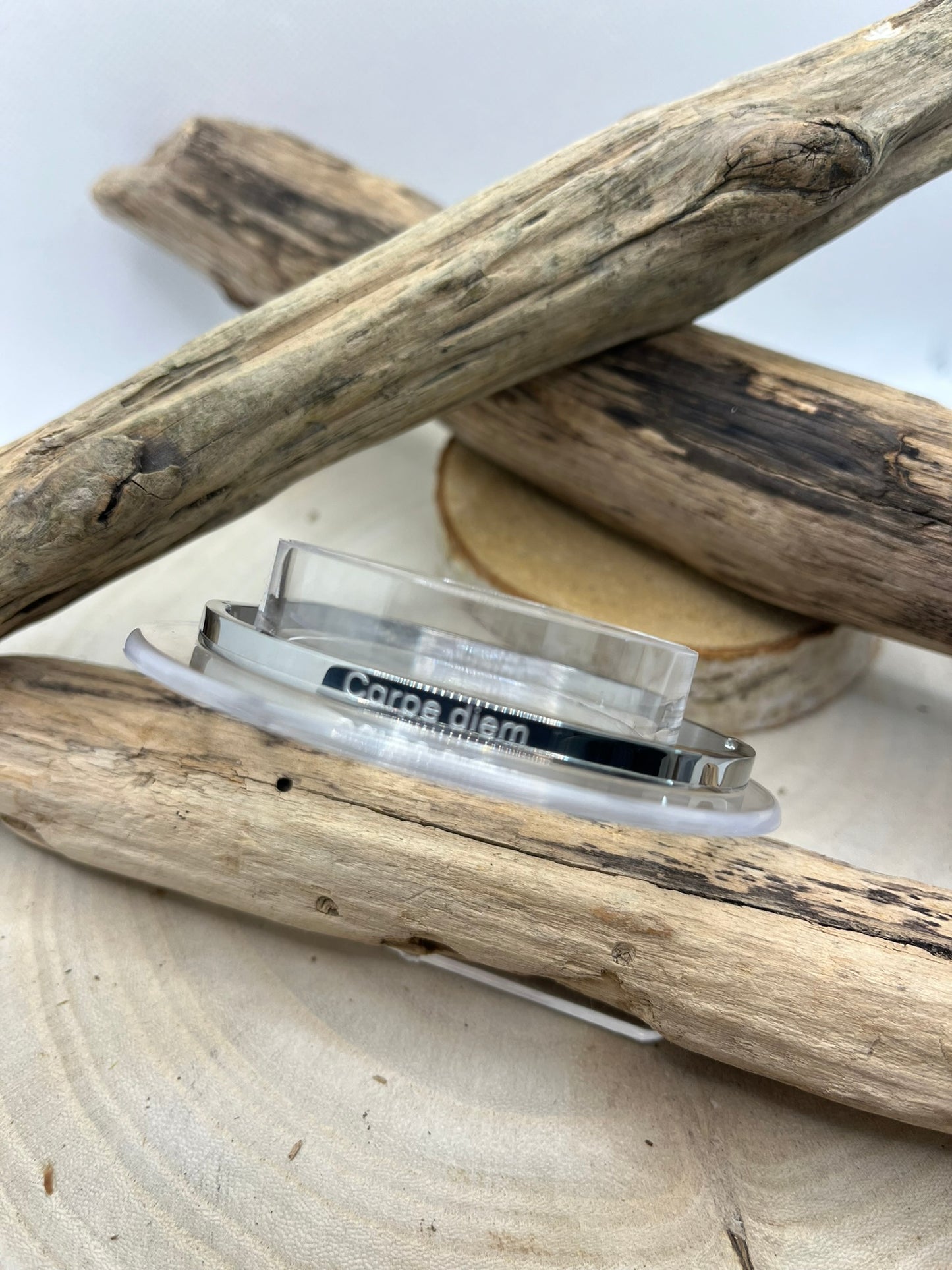 Bracelet Jonc à message ( Carpe diem ) - Acier inoxydable en doré et en argenté