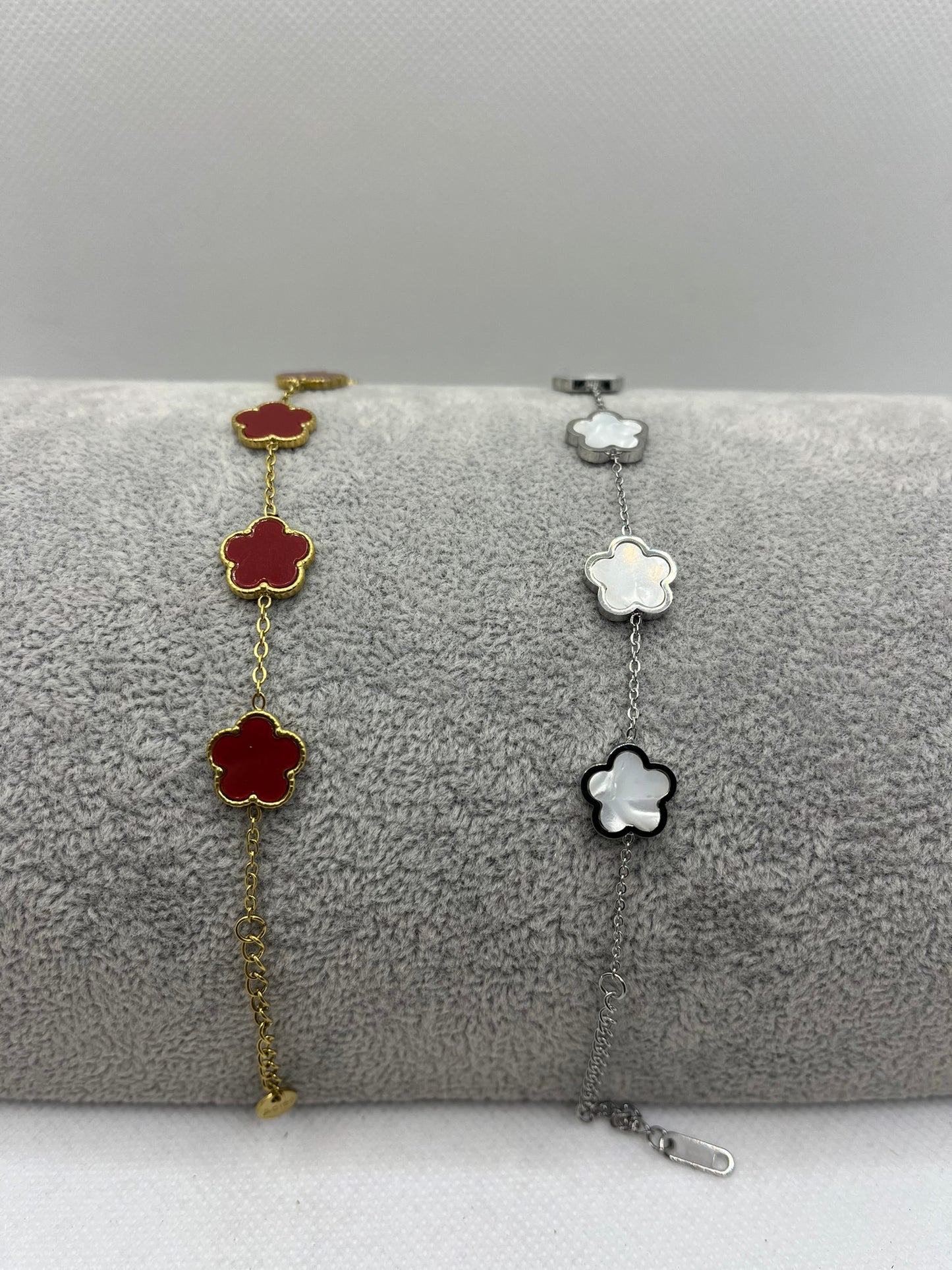 Bracelet chaine fine Petite fleur orné de nacre - Acier Inoxydable - Doré