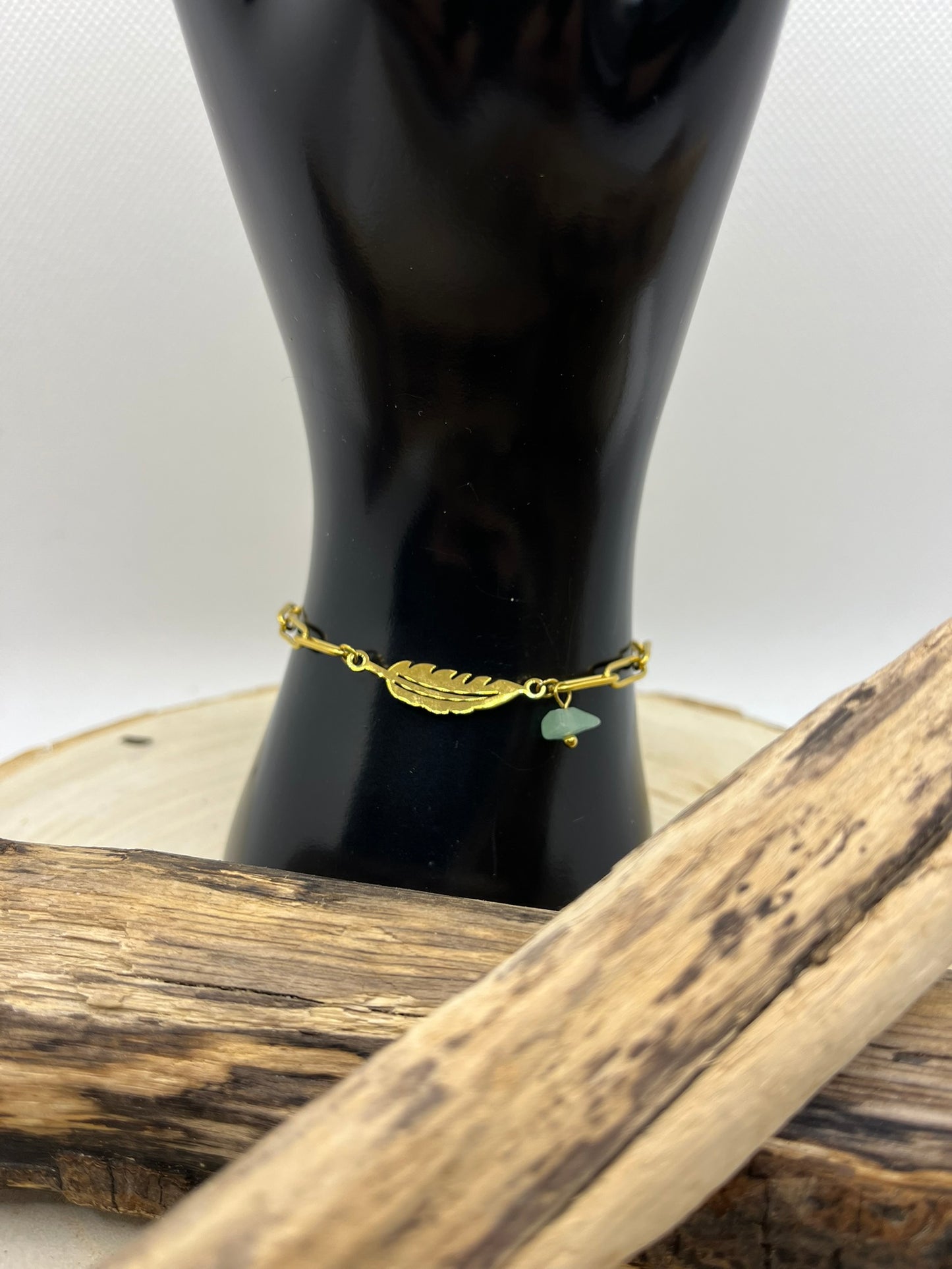 Bracelet Chaine Maillon avec Plume et pierre aventurine - Acier Inoxydable - Doré