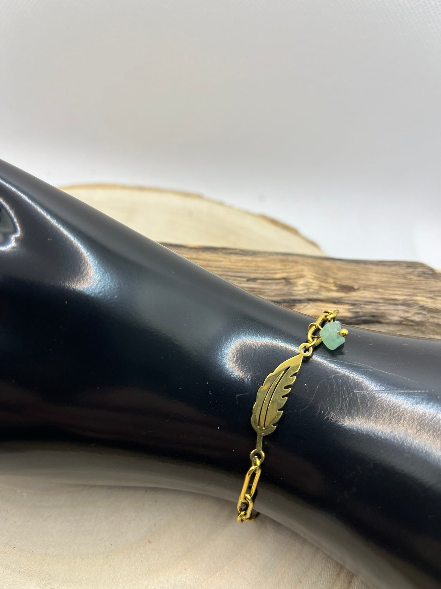 Bracelet Chaine Maillon avec Plume et pierre aventurine - Acier Inoxydable - Doré