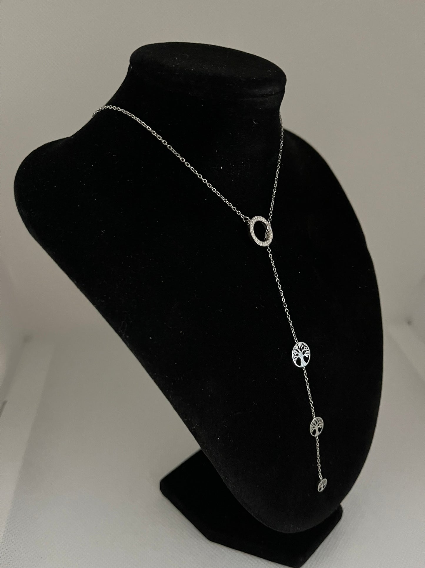 Collier Femme Chaine fine avec Pendentif Anneau ornés de strass brillant et 3 Arbres de Vie - Acier Inoxydable Argenté