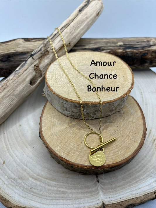 Collier Femme Chaine fine Chic et Mode avec Message gravé " amour, chance, bonheur" - Acier Inoxydable Doré