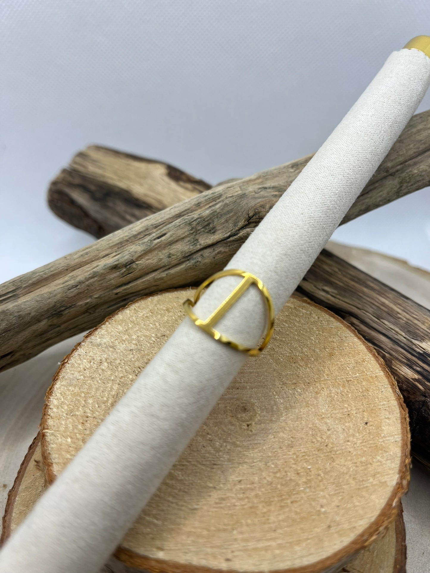 Bague Large symétrique Moderne - Acier inoxydable doré