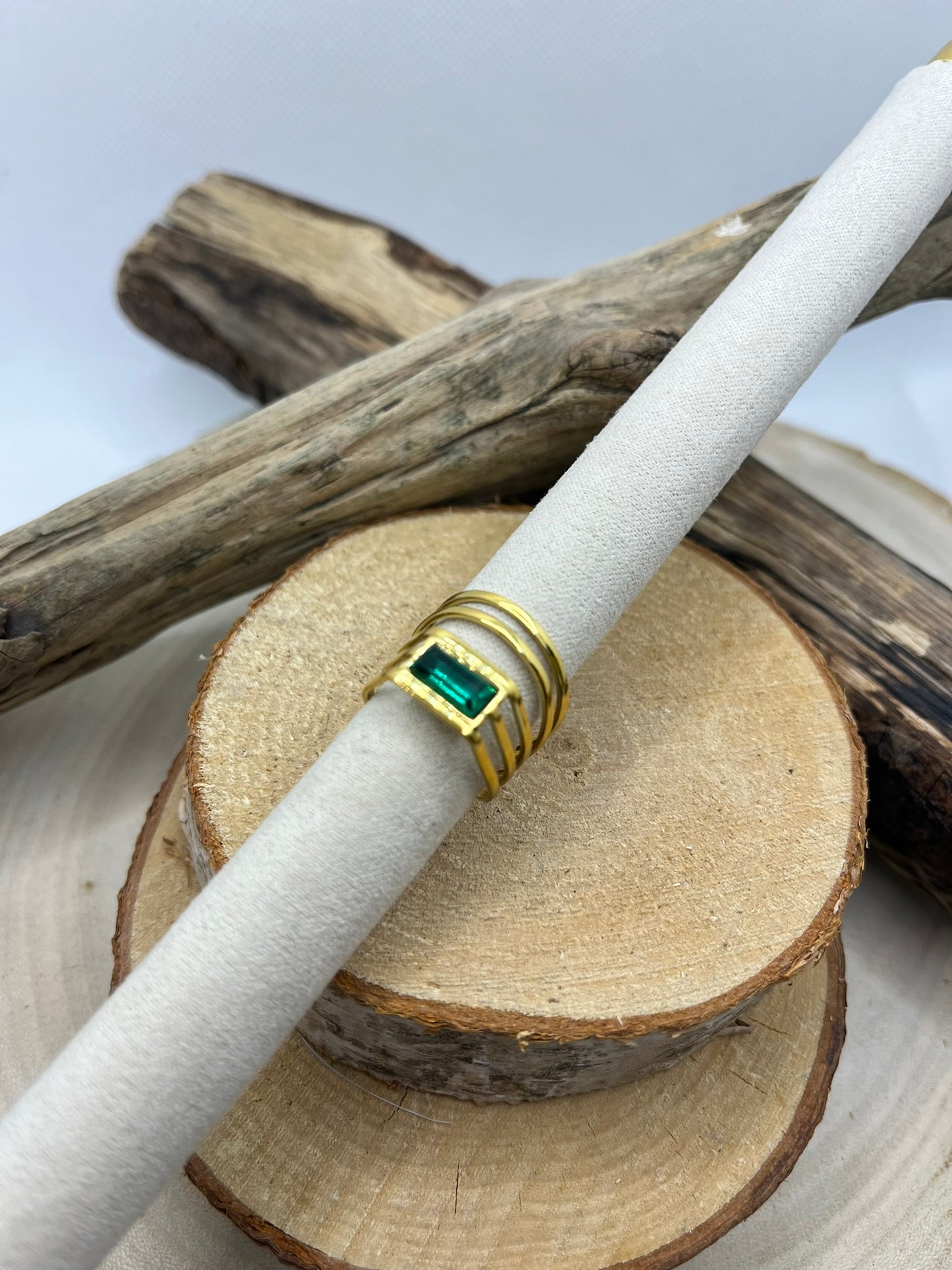 Bague Large Chic et élagante Orné d'un brillant Vert