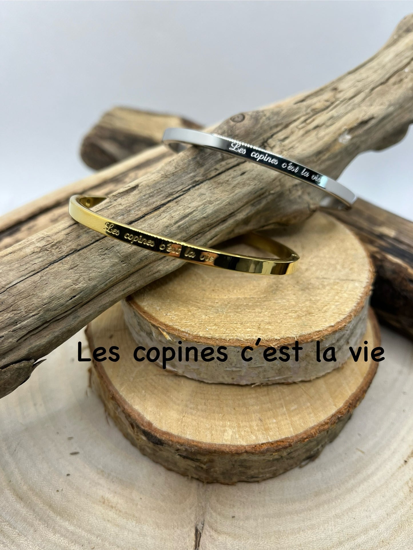 Bracelet Jonc à message ( Les copines, c'est la vie ) - Acier inoxydable en doré ou en argent